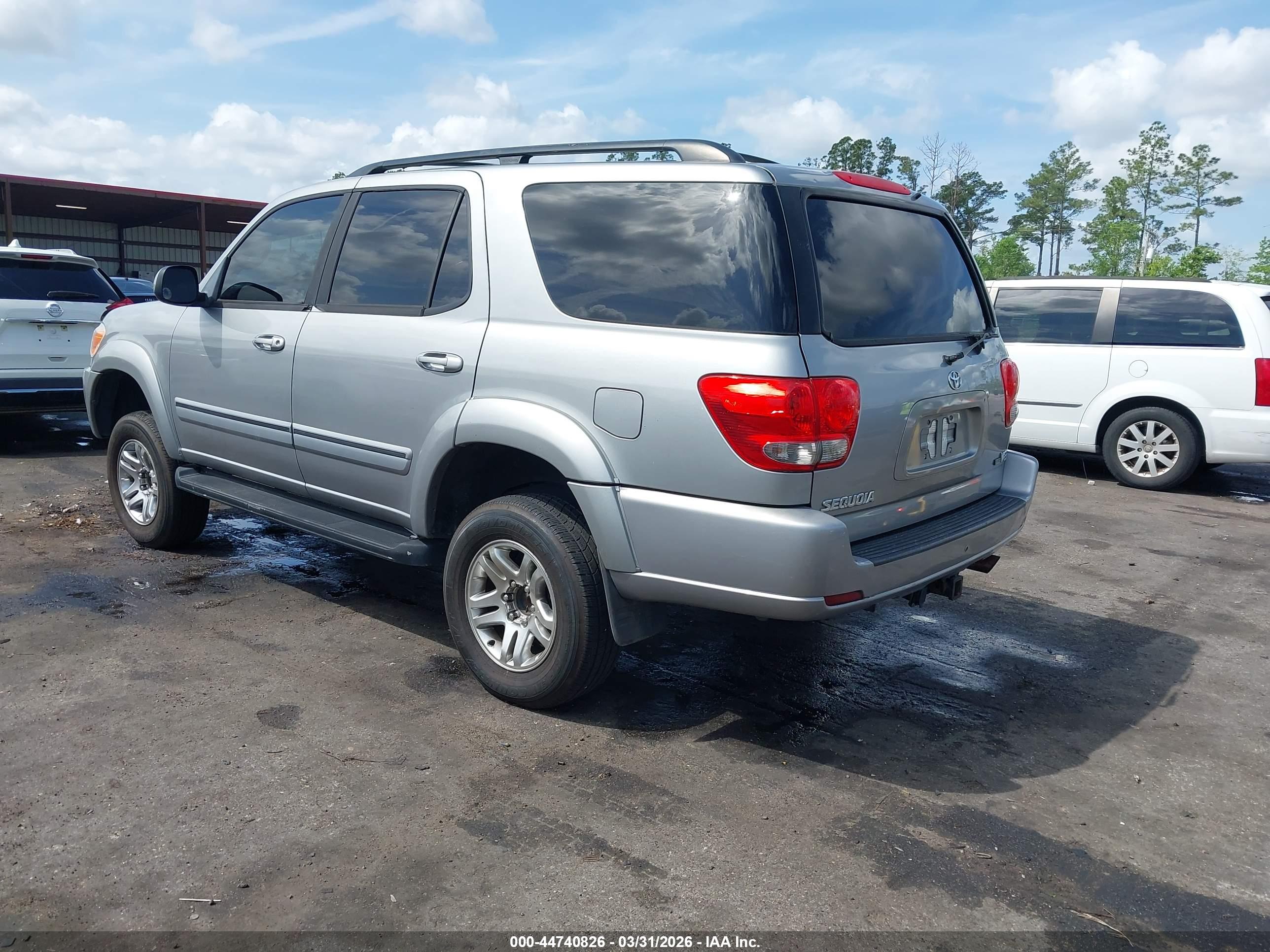 TOYOTA SEQUOIA image 3