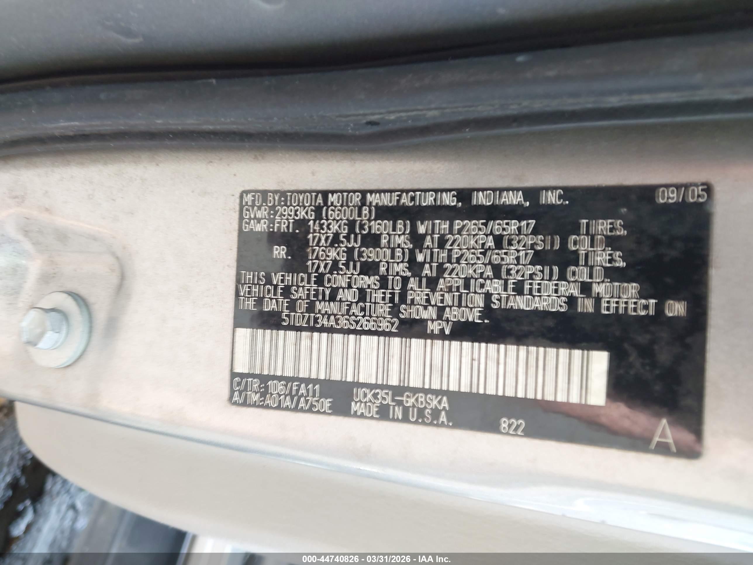 TOYOTA SEQUOIA image 9