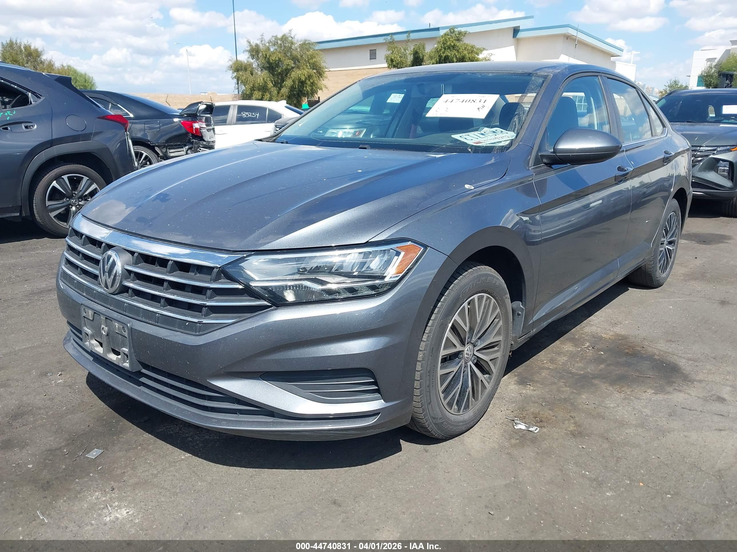 VOLKSWAGEN JETTA image 2