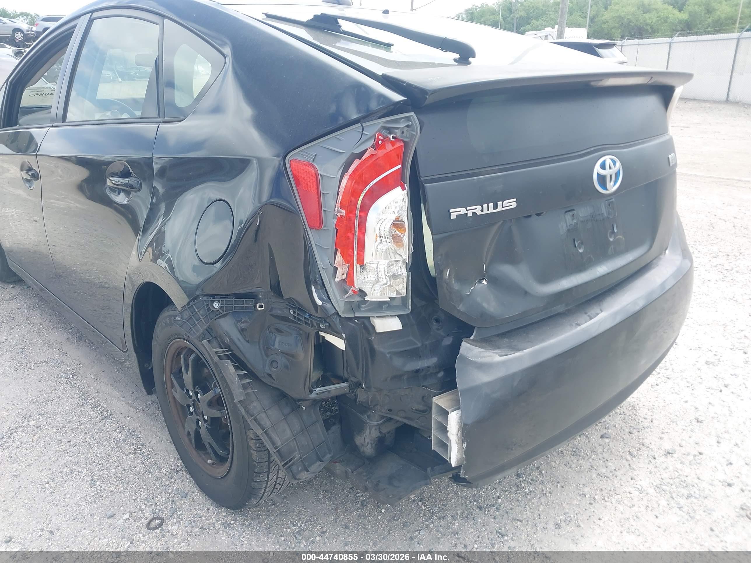 TOYOTA PRIUS image 6