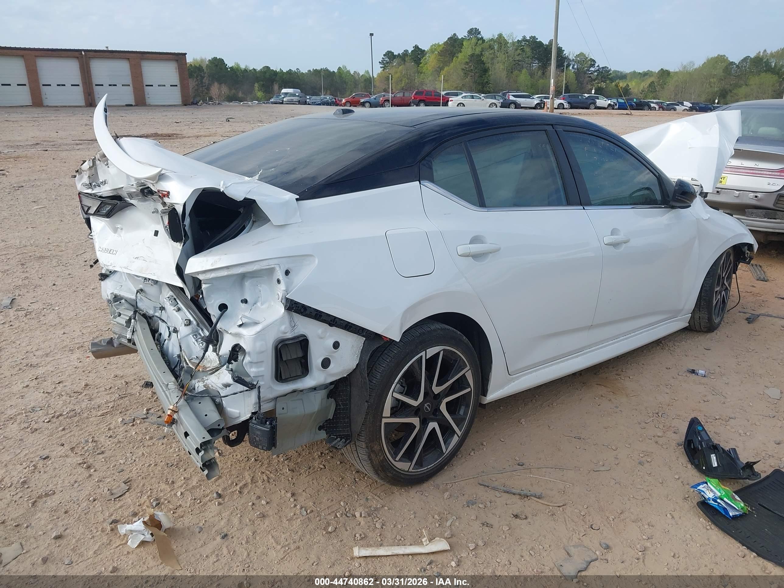 NISSAN SENTRA image 4