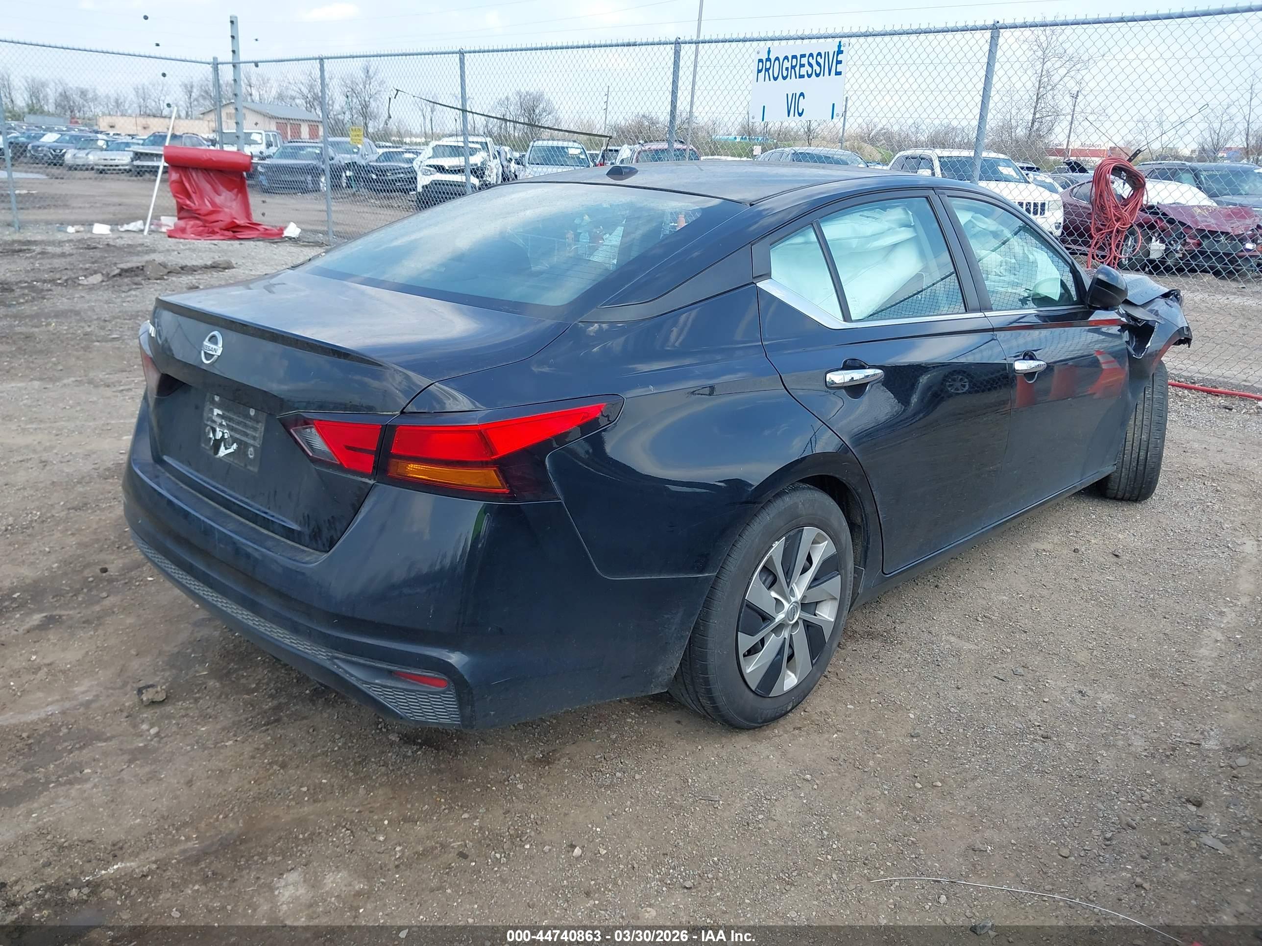 NISSAN ALTIMA image 4