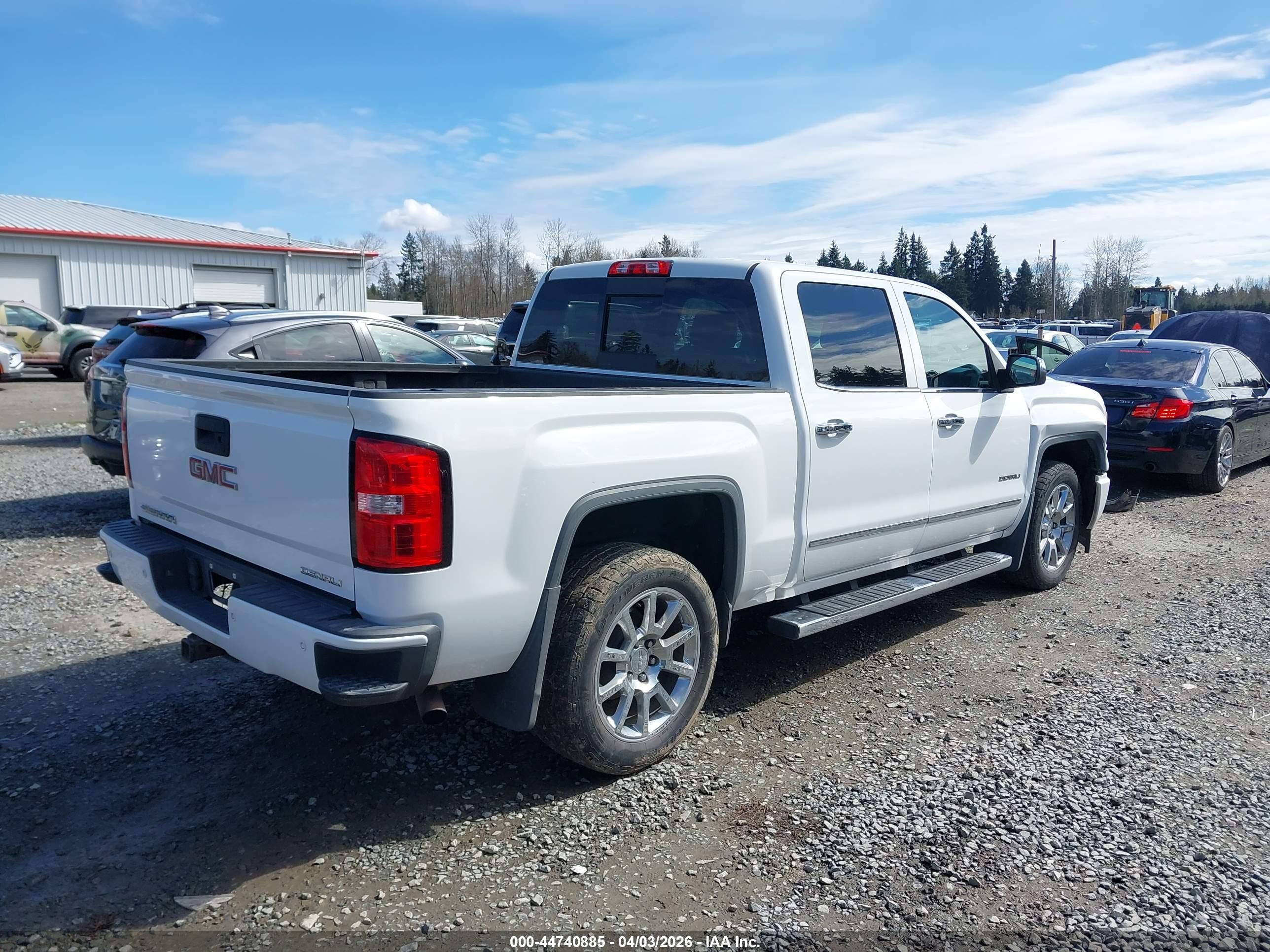 GMC SIERRA image 4