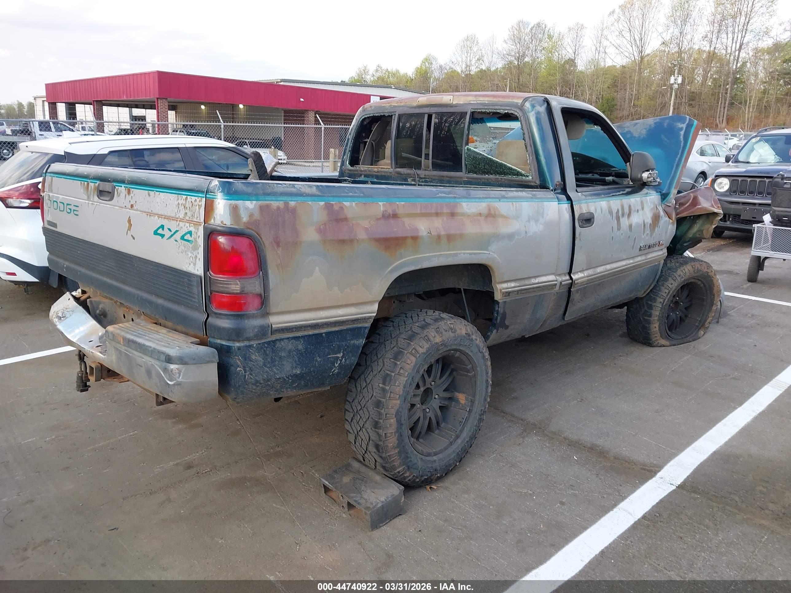DODGE RAM image 4