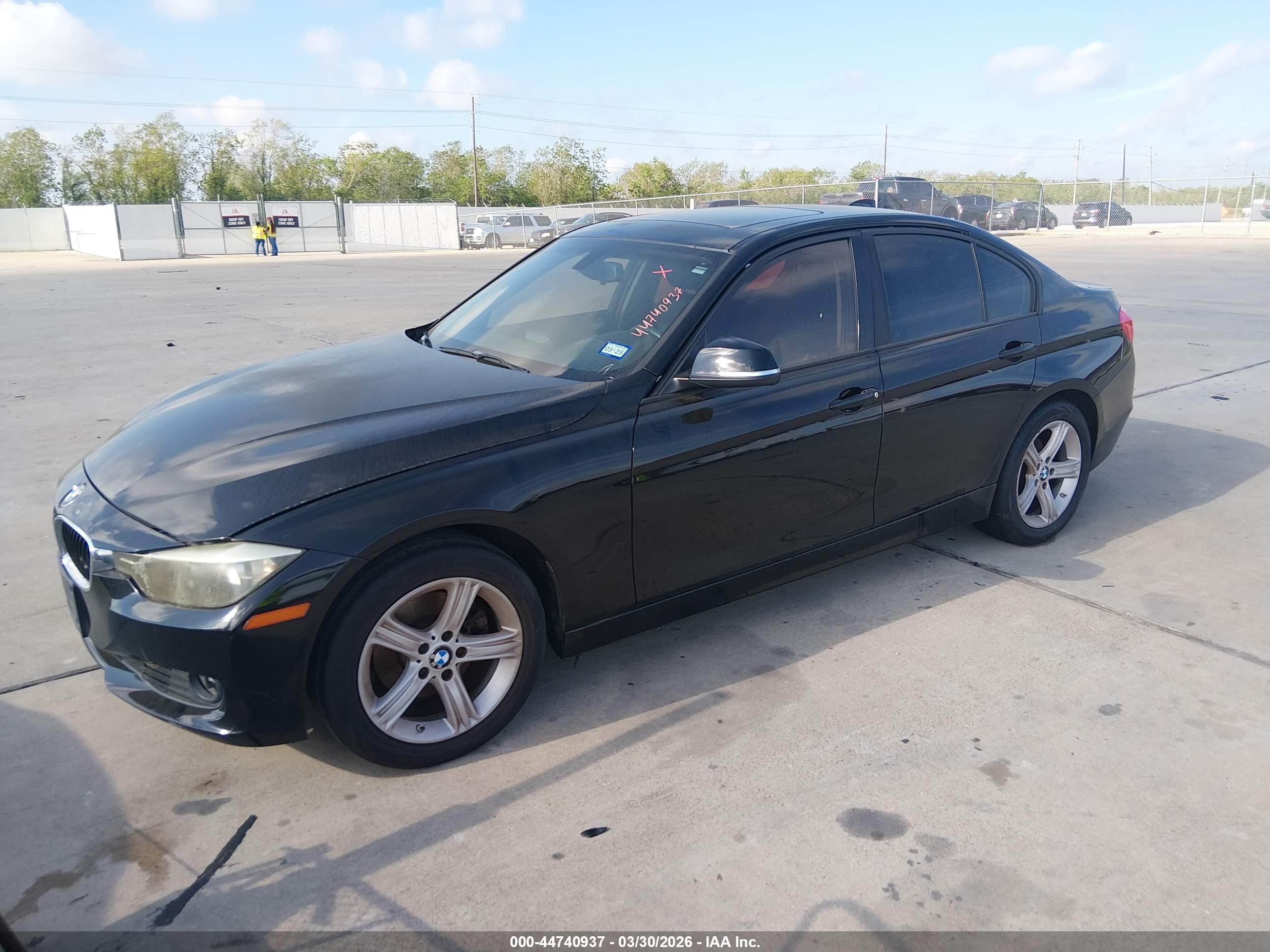BMW 328I image 2