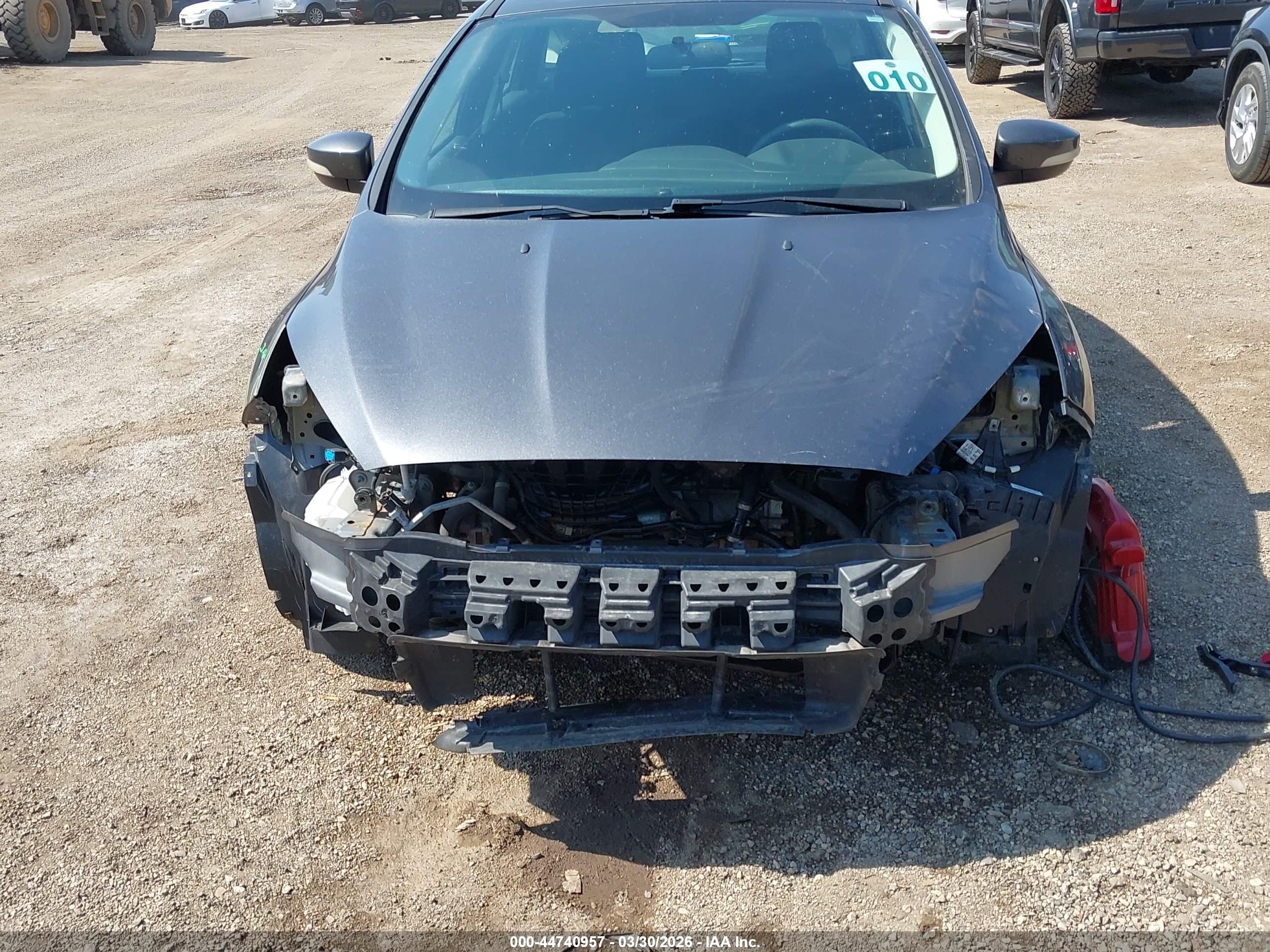 FORD FOCUS image 6