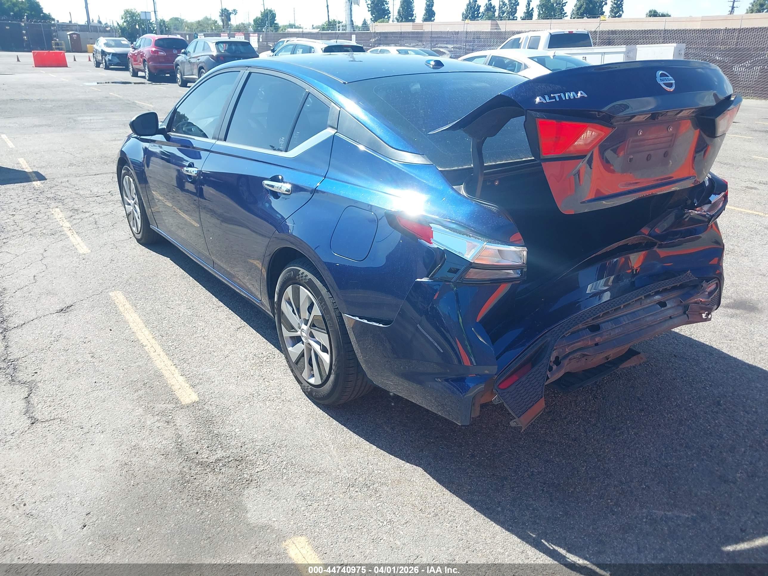 NISSAN ALTIMA image 3