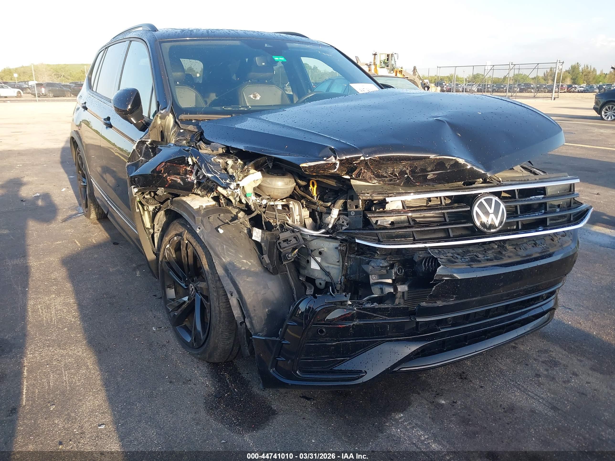 VOLKSWAGEN TIGUAN image 6