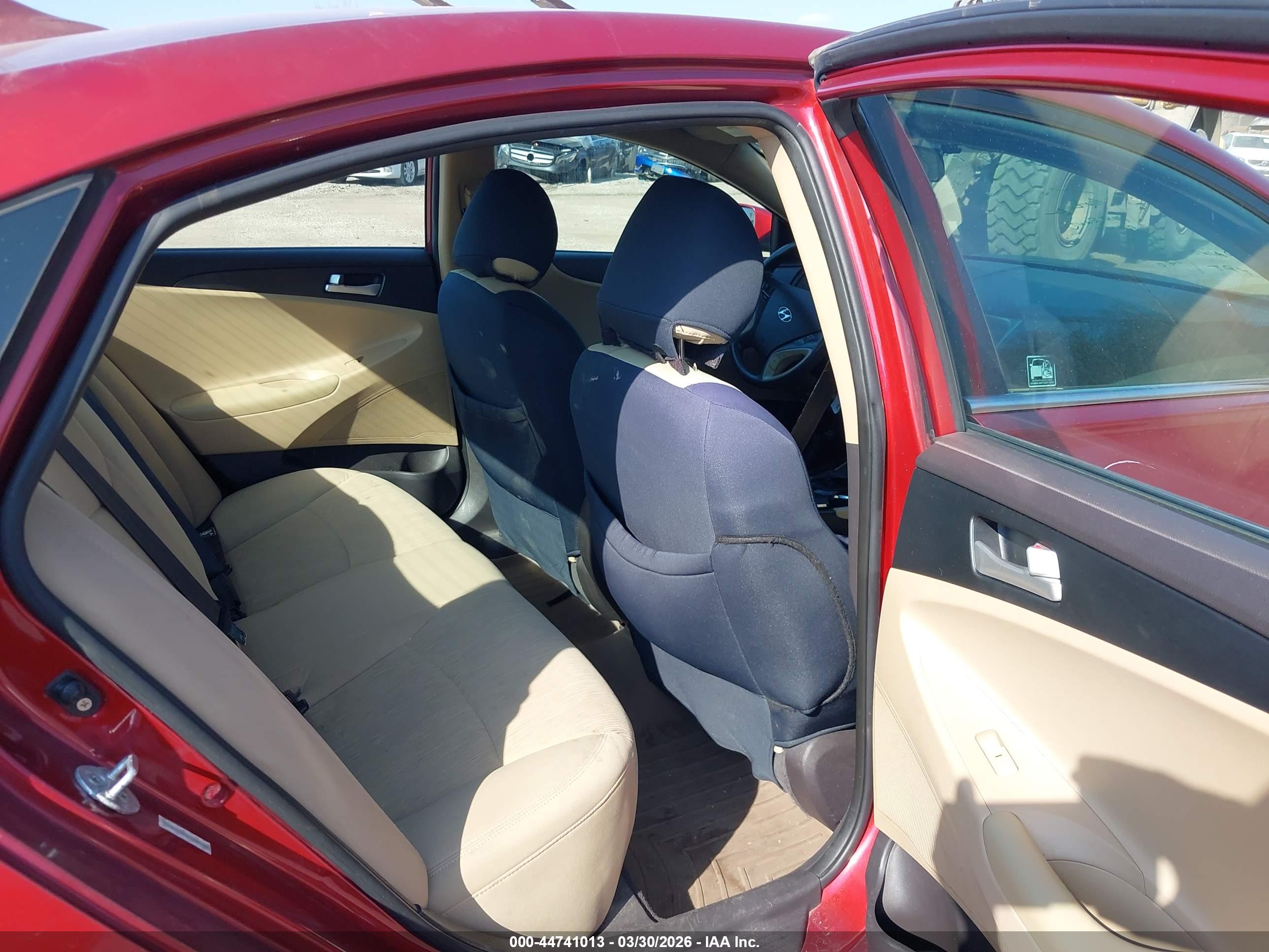 HYUNDAI SONATA image 8