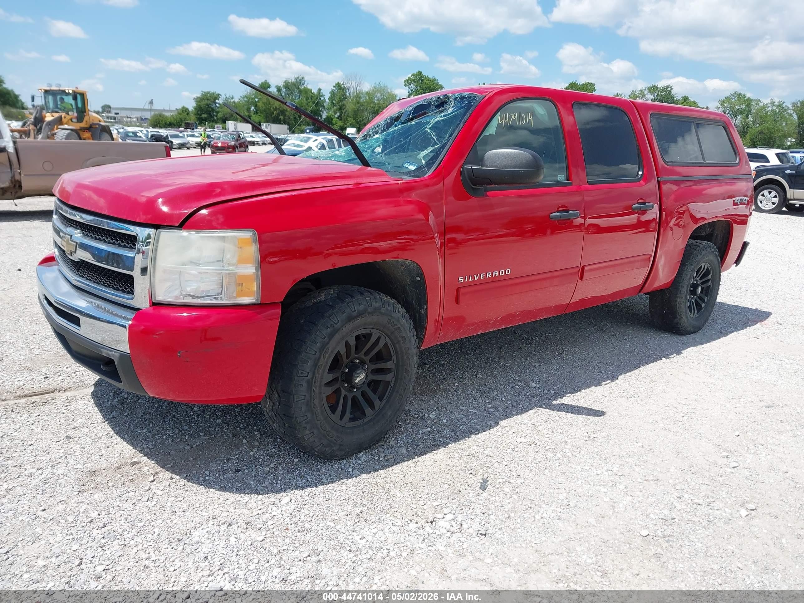CHEVROLET SILVERADO image 2