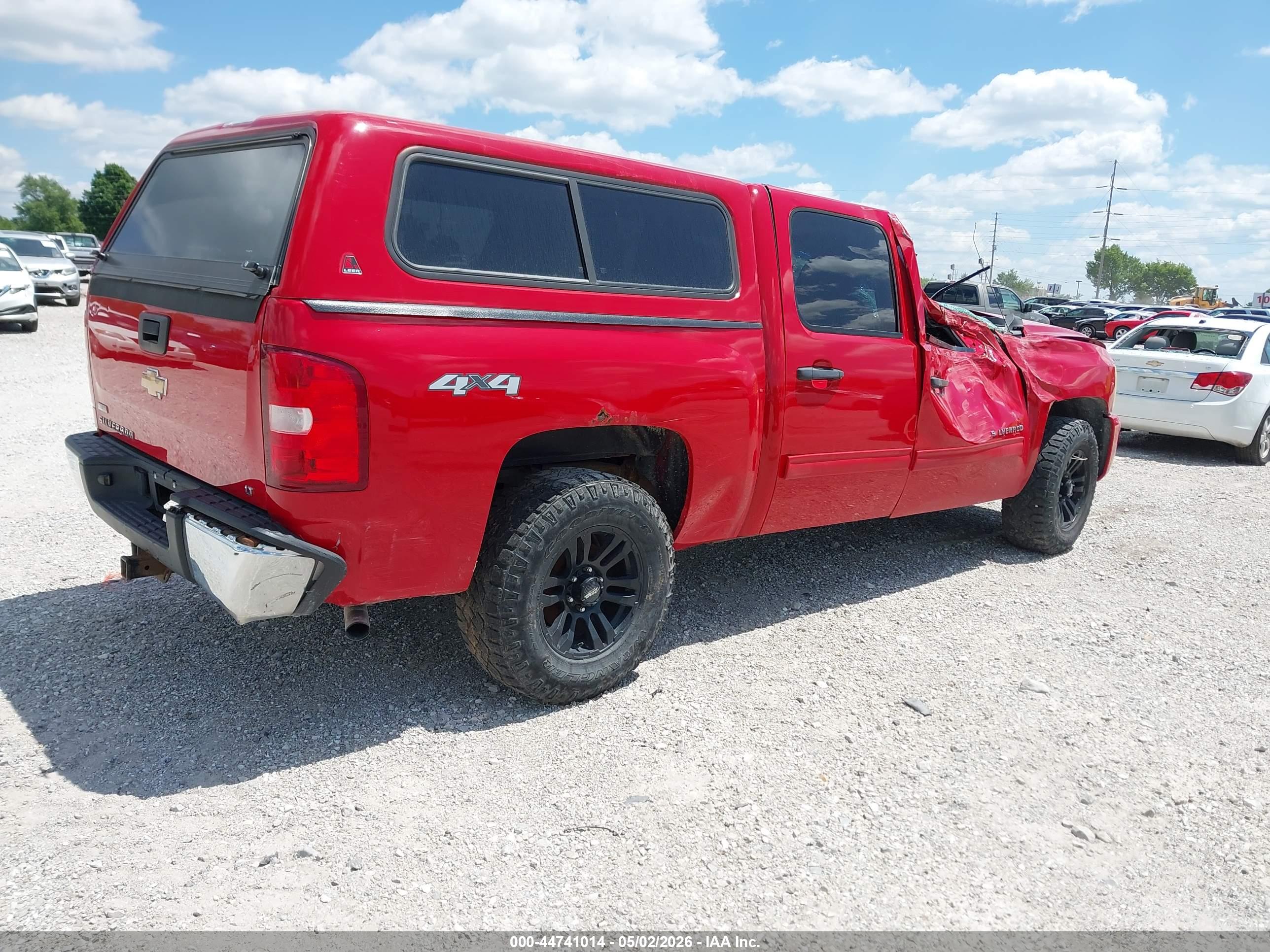 CHEVROLET SILVERADO image 4