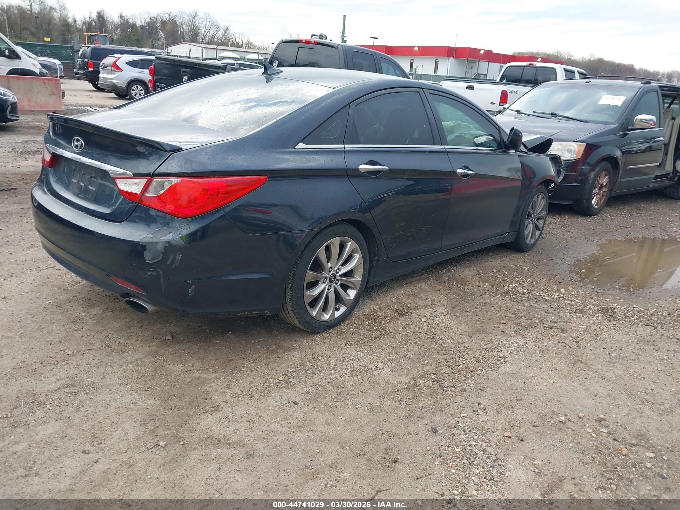 HYUNDAI SONATA image 4