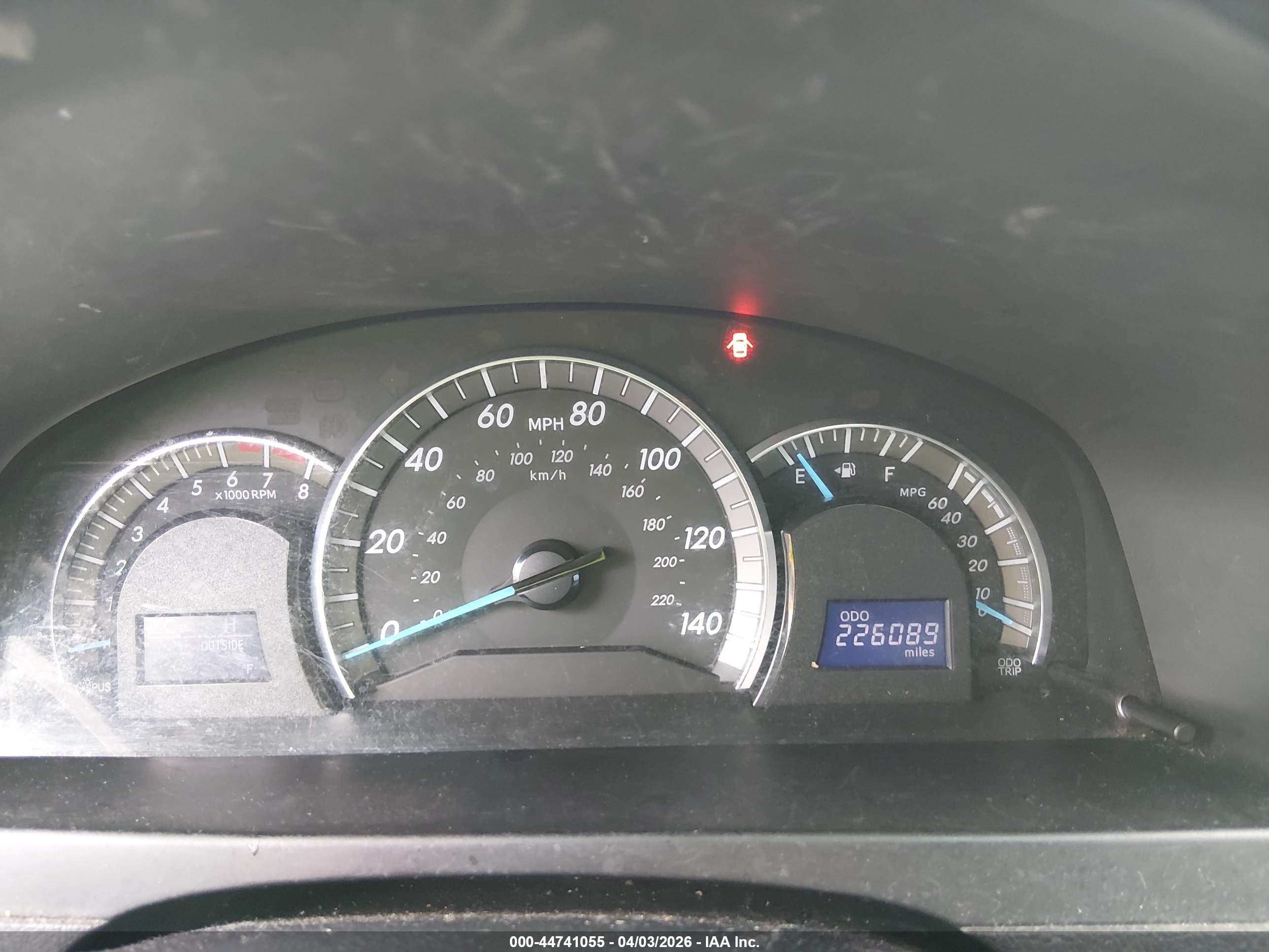 TOYOTA CAMRY image 7