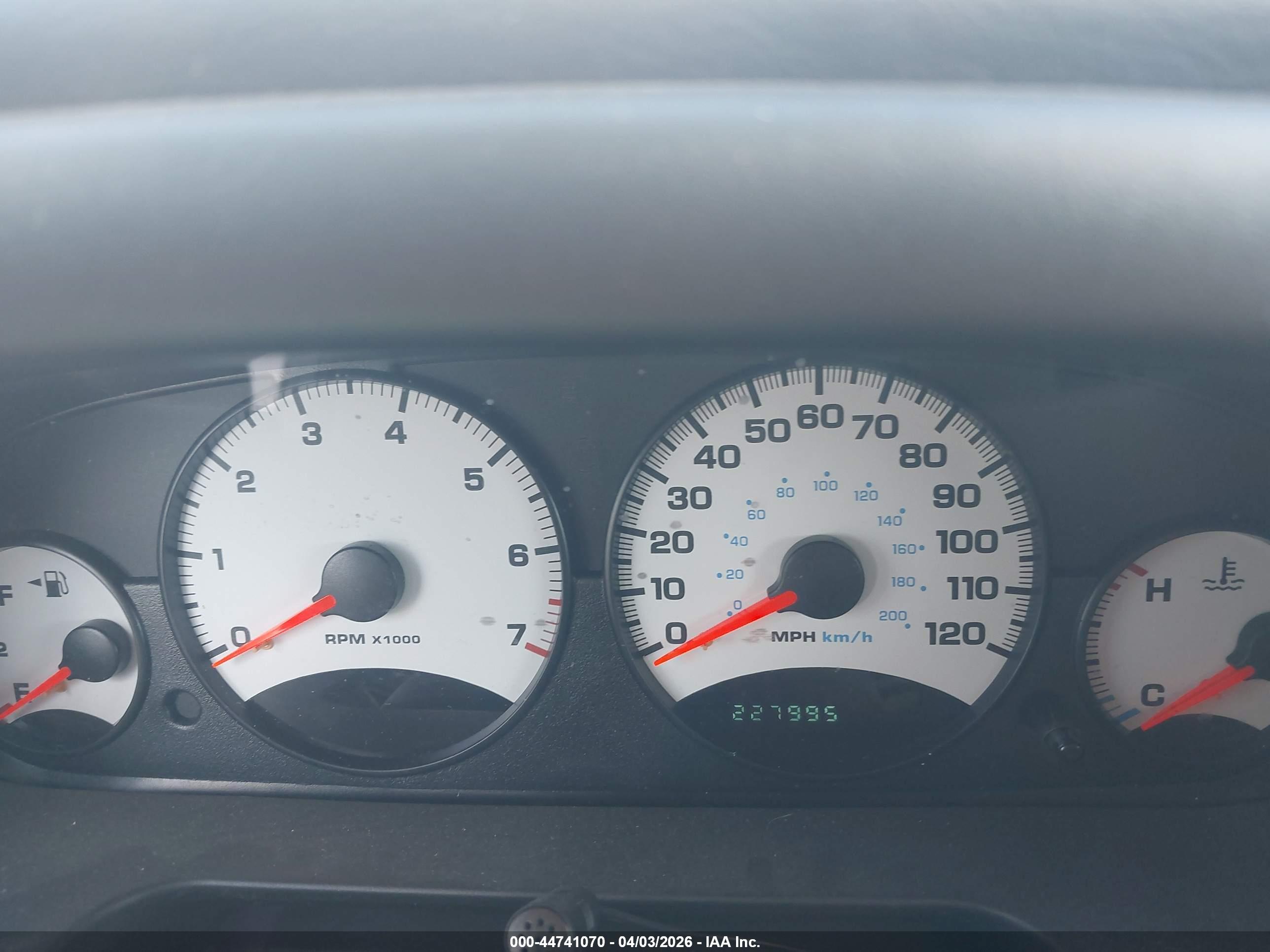 DODGE STRATUS image 7