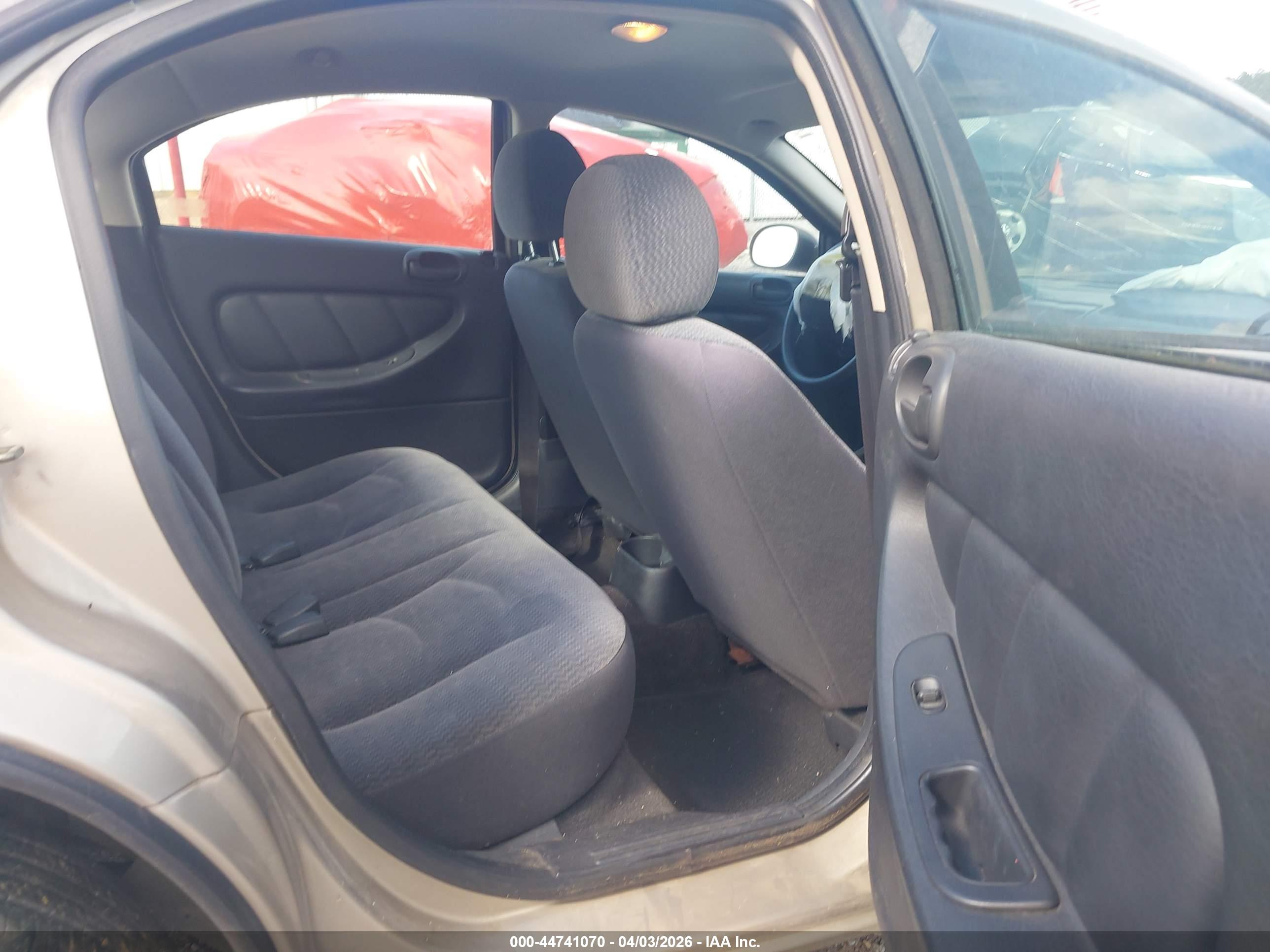 DODGE STRATUS image 8