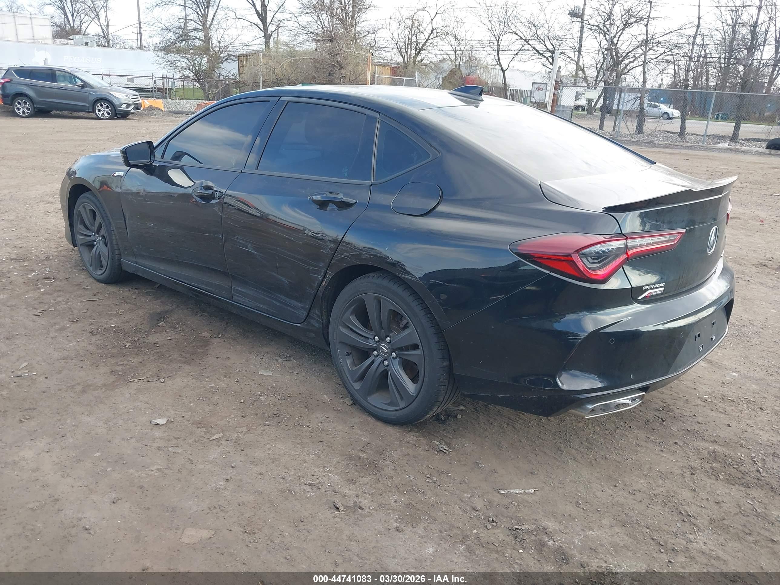 ACURA TLX image 3