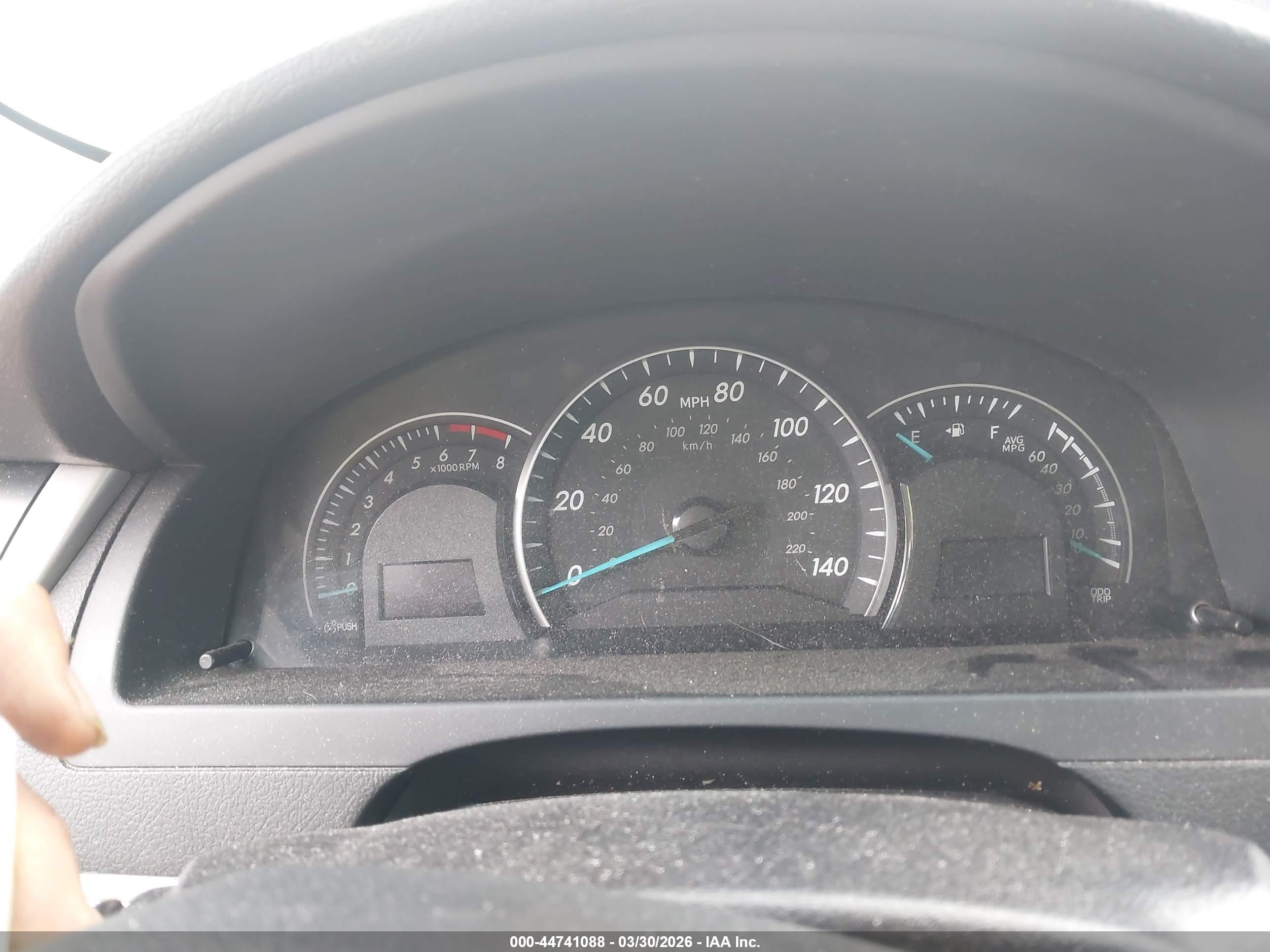 TOYOTA CAMRY image 7