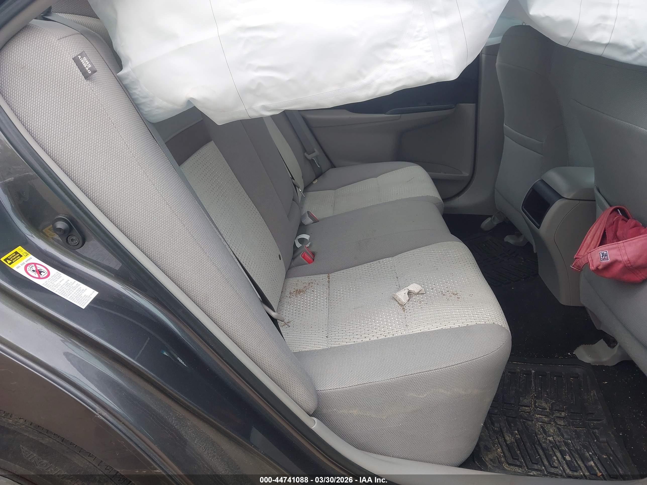 TOYOTA CAMRY image 8