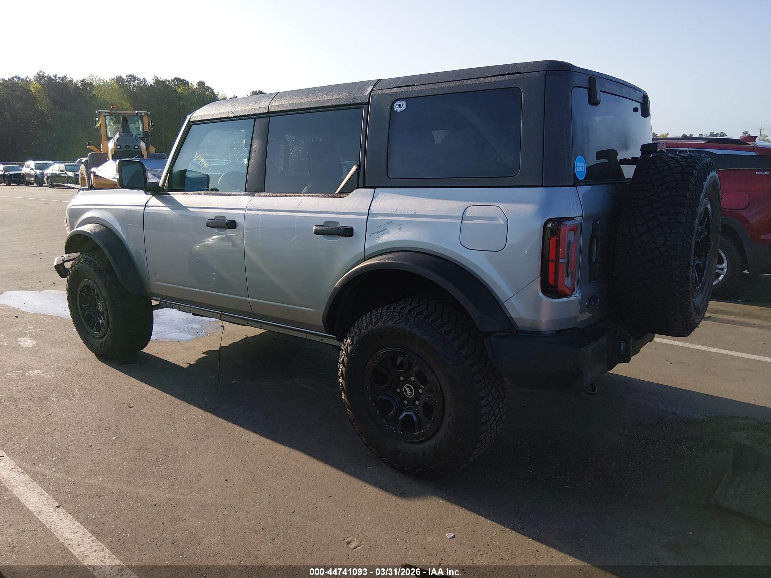 FORD BRONCO image 3
