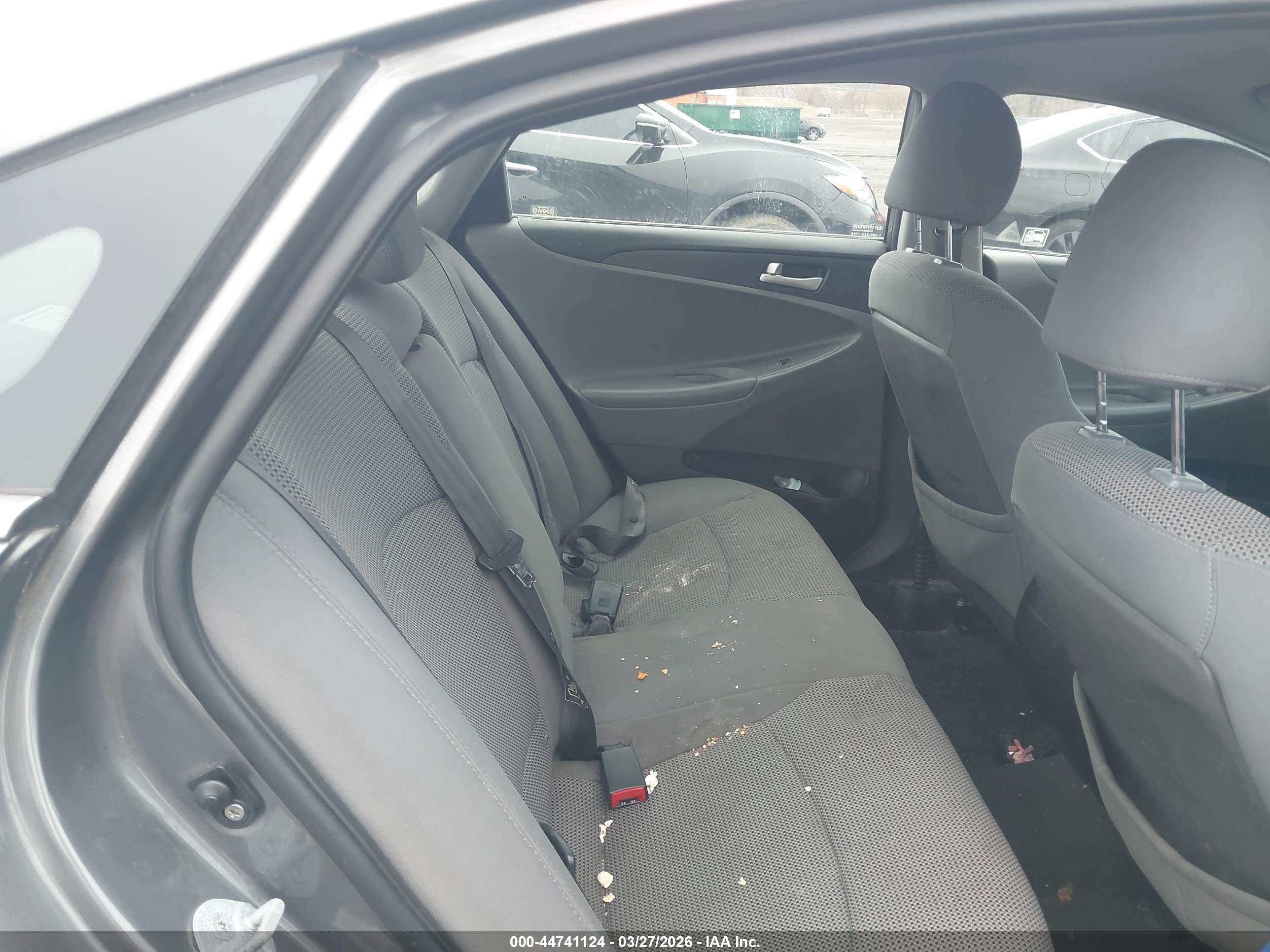 HYUNDAI SONATA image 8