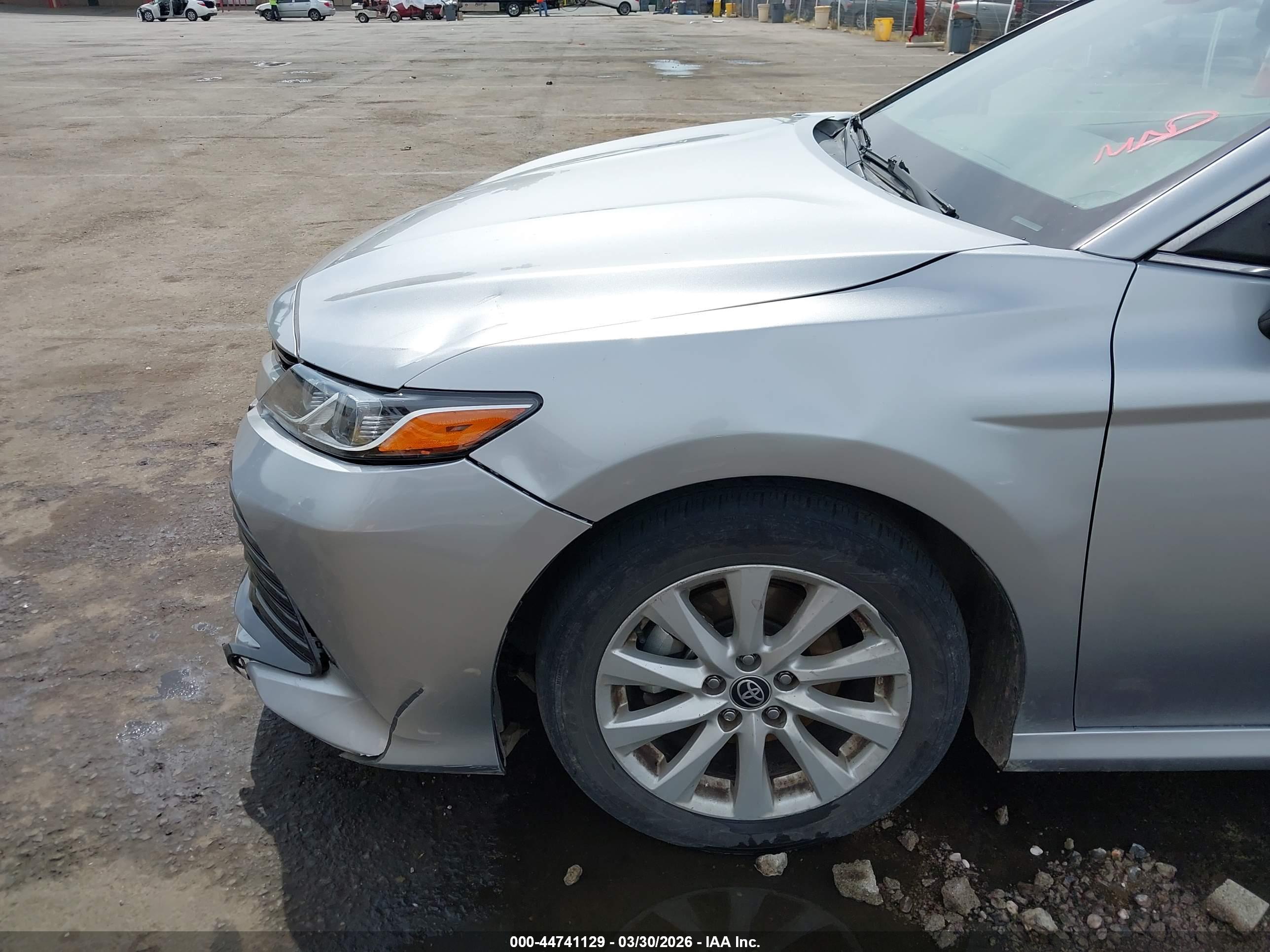 TOYOTA CAMRY image 6