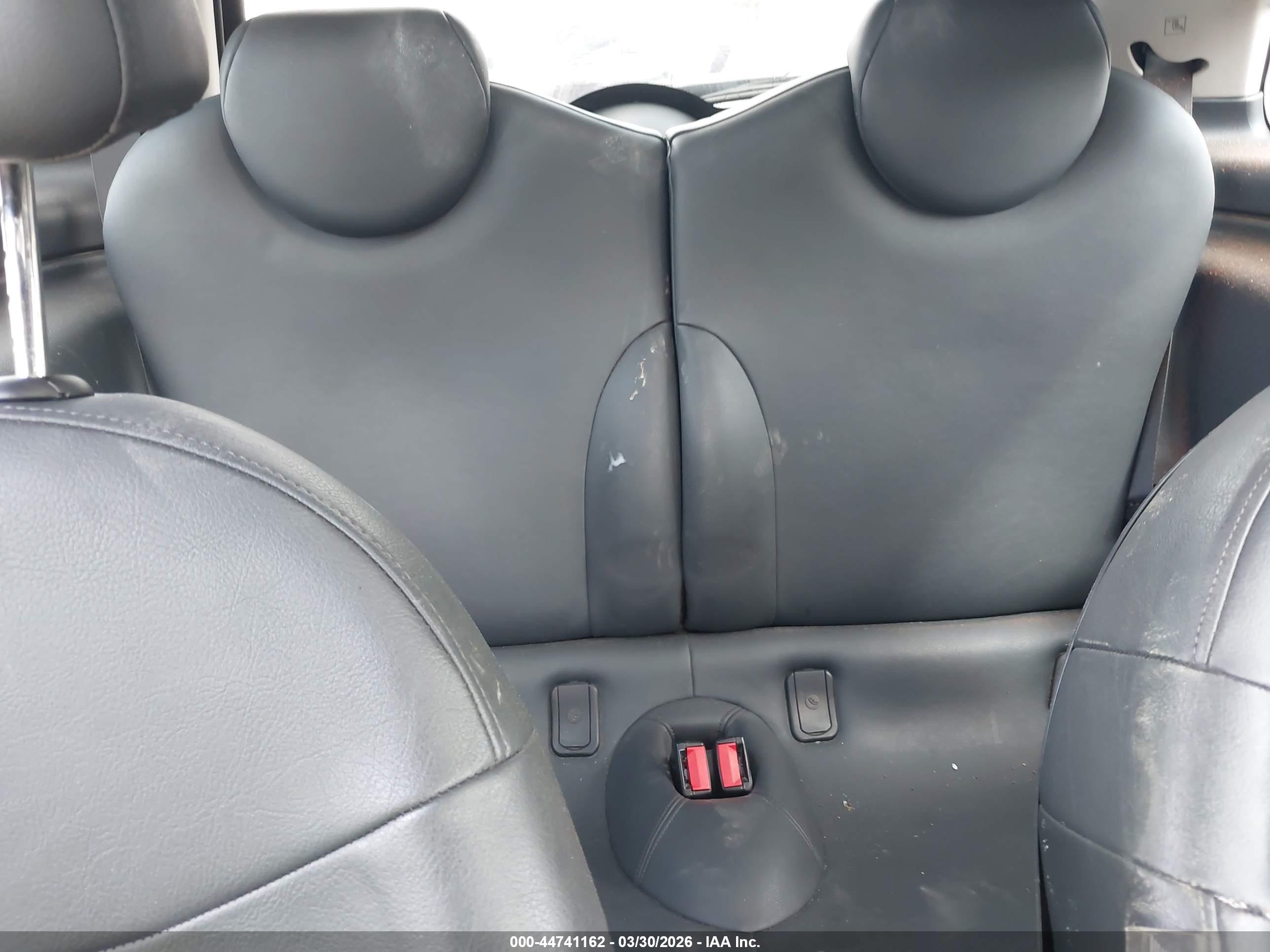 MINI COOPER image 8