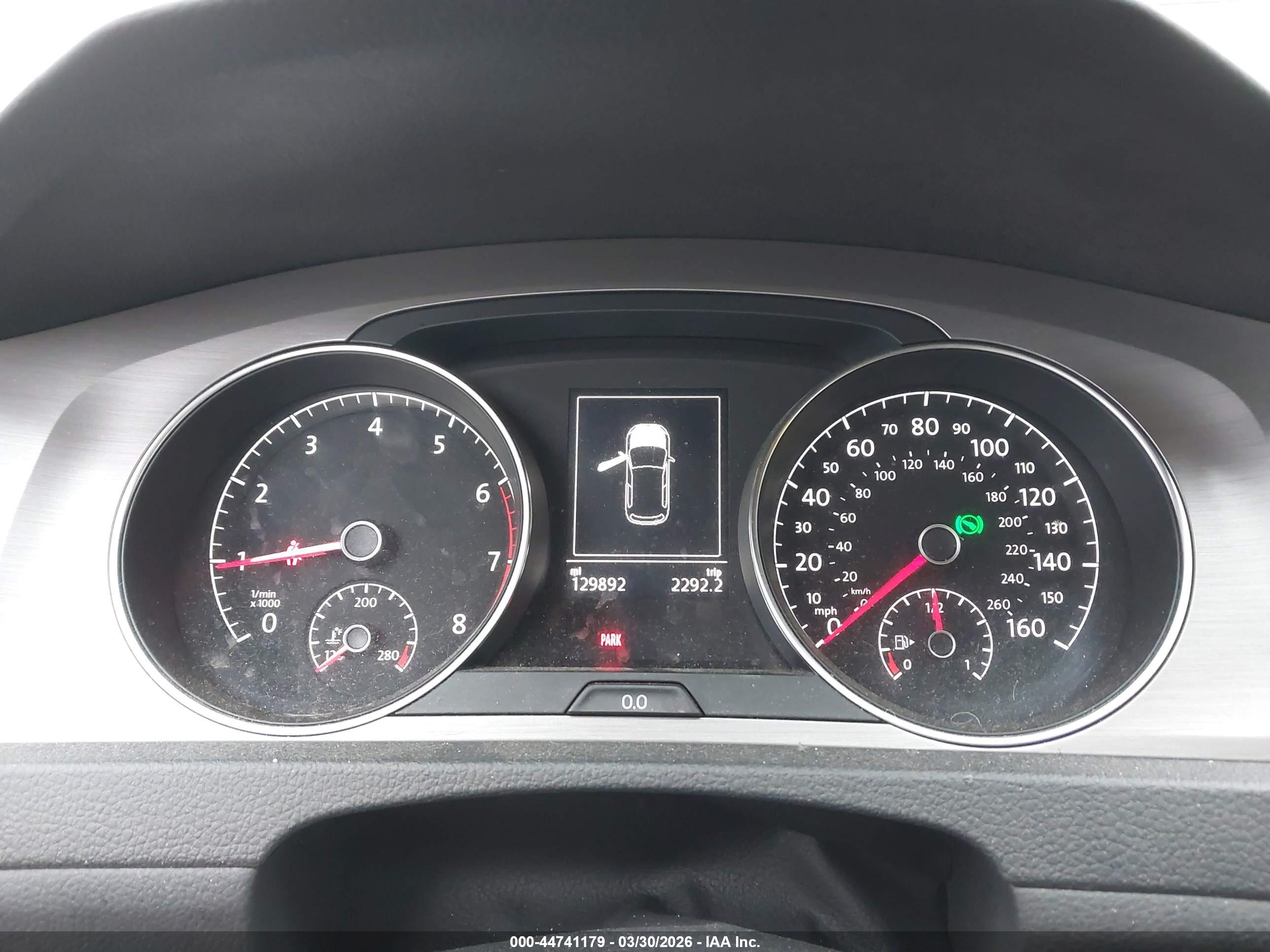 VOLKSWAGEN GOLF image 7