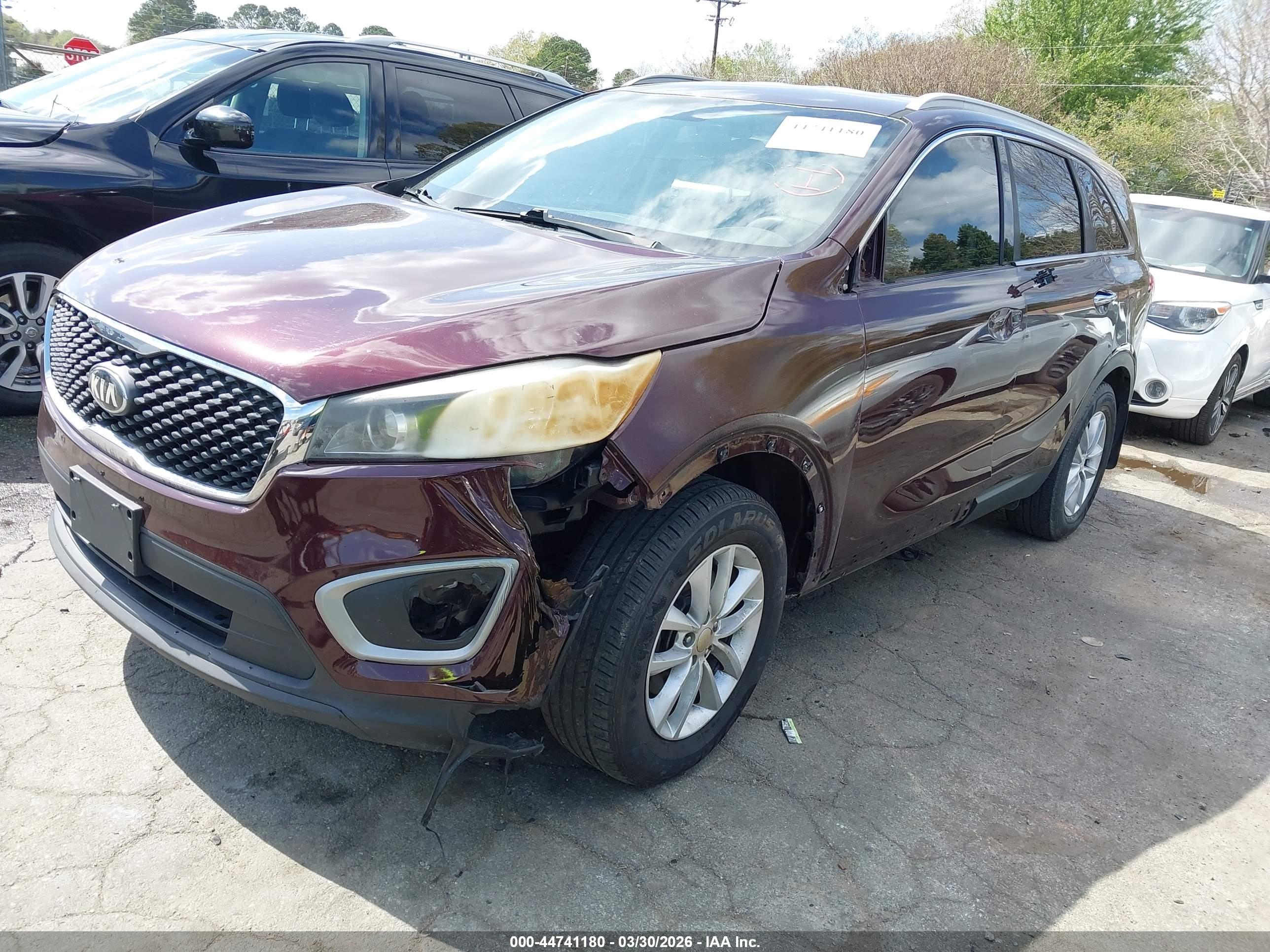 KIA SORENTO image 2