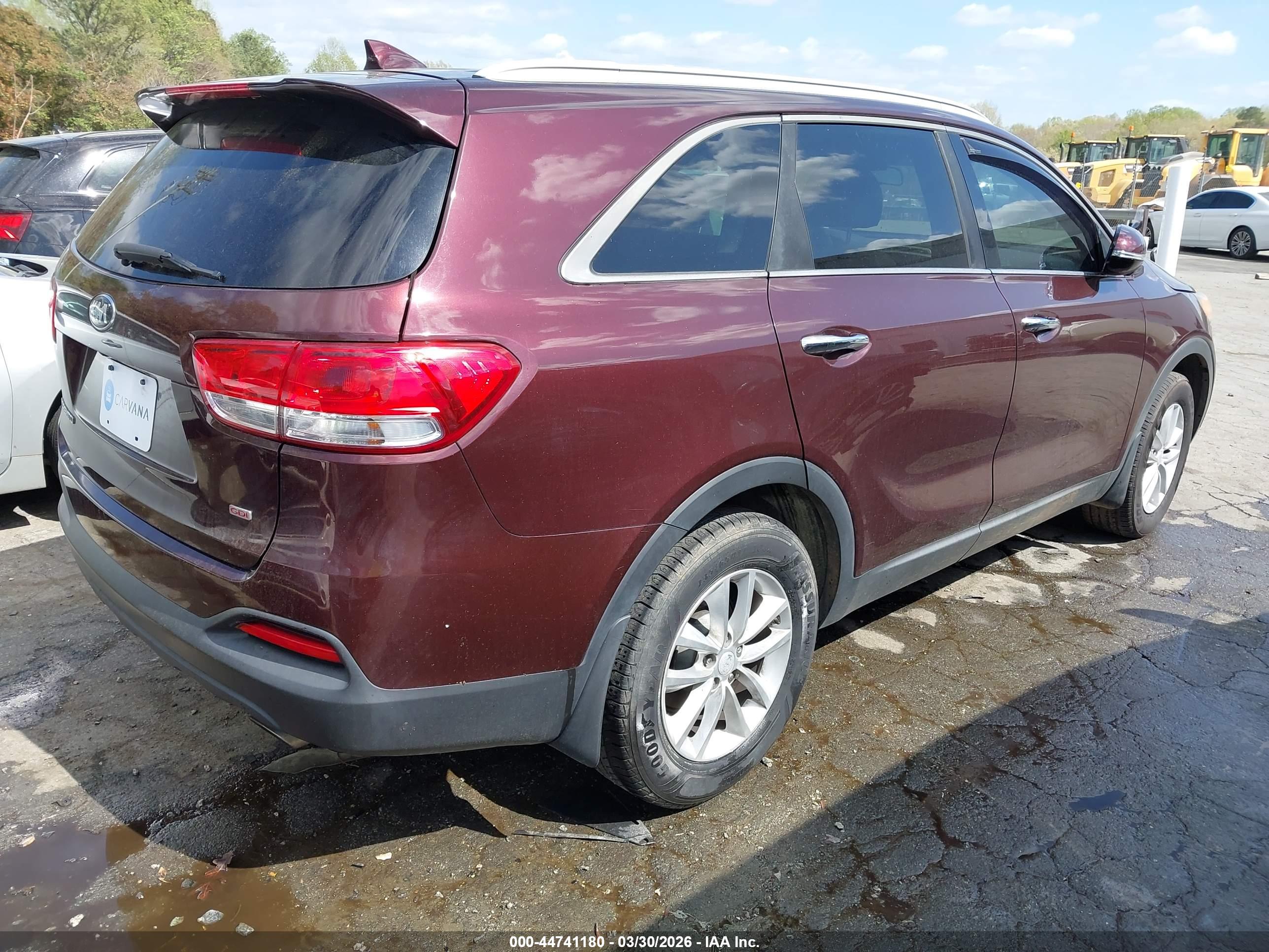 KIA SORENTO image 4