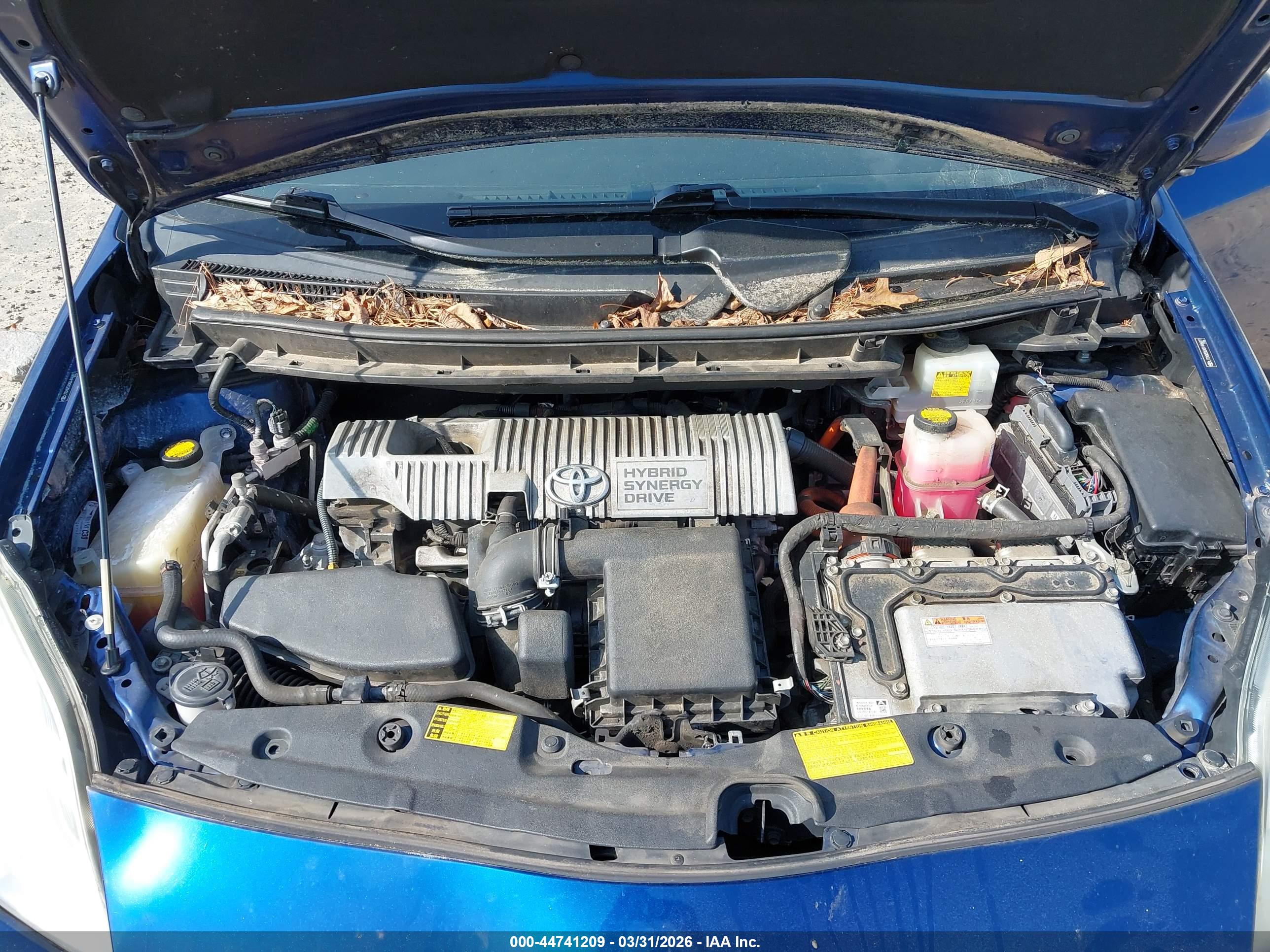 TOYOTA PRIUS image 10