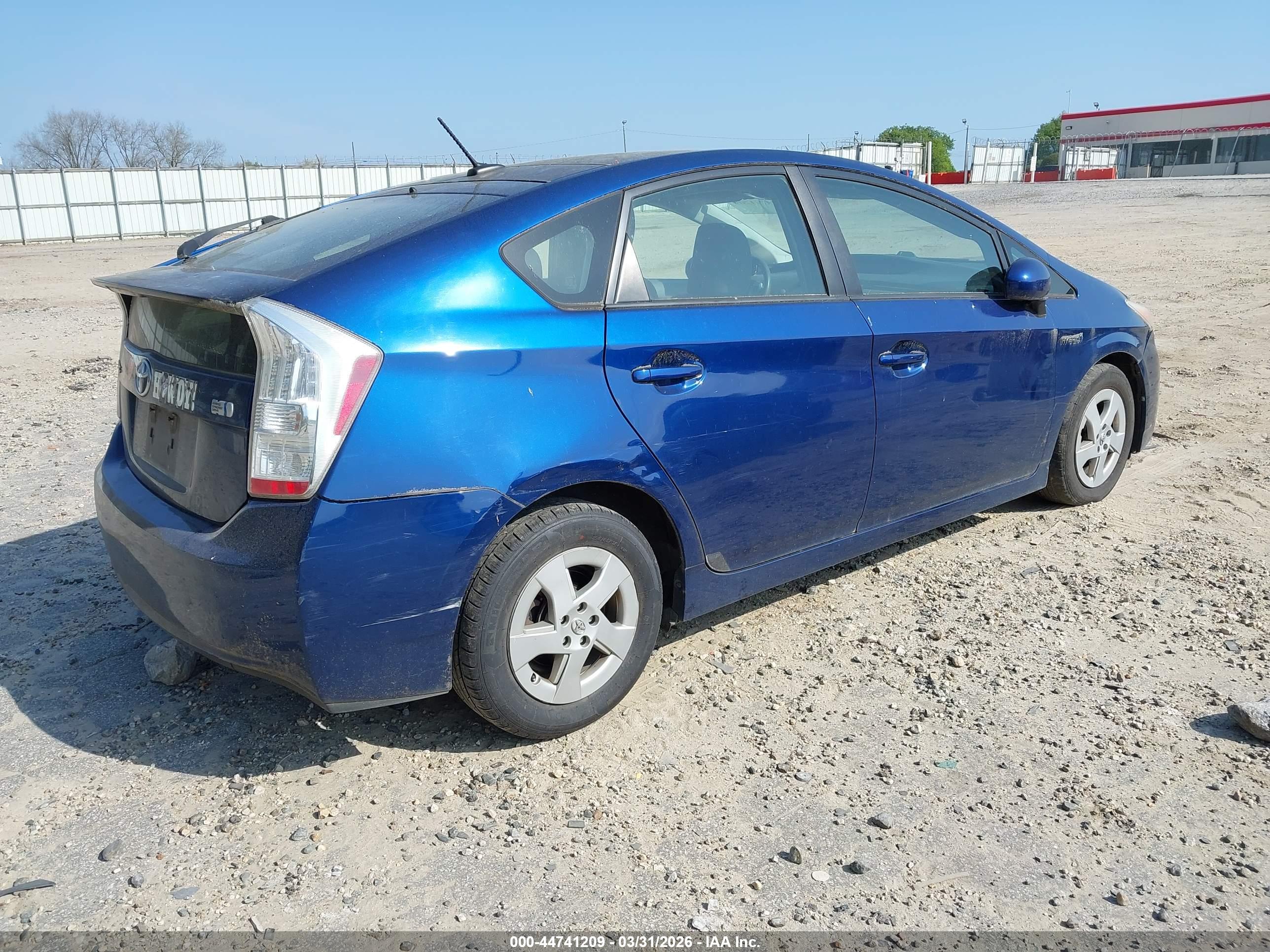TOYOTA PRIUS image 4