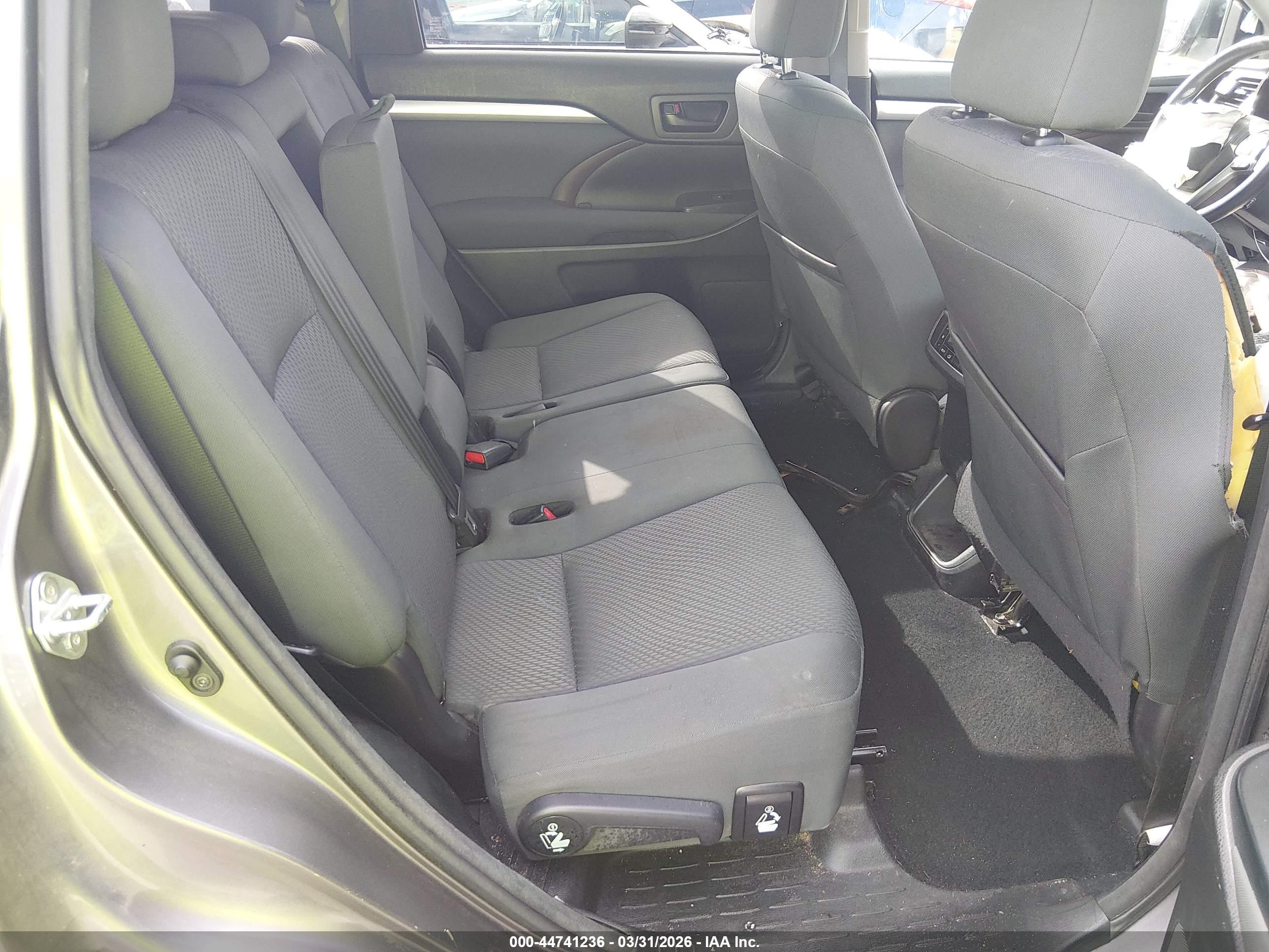 TOYOTA HIGHLANDER image 8