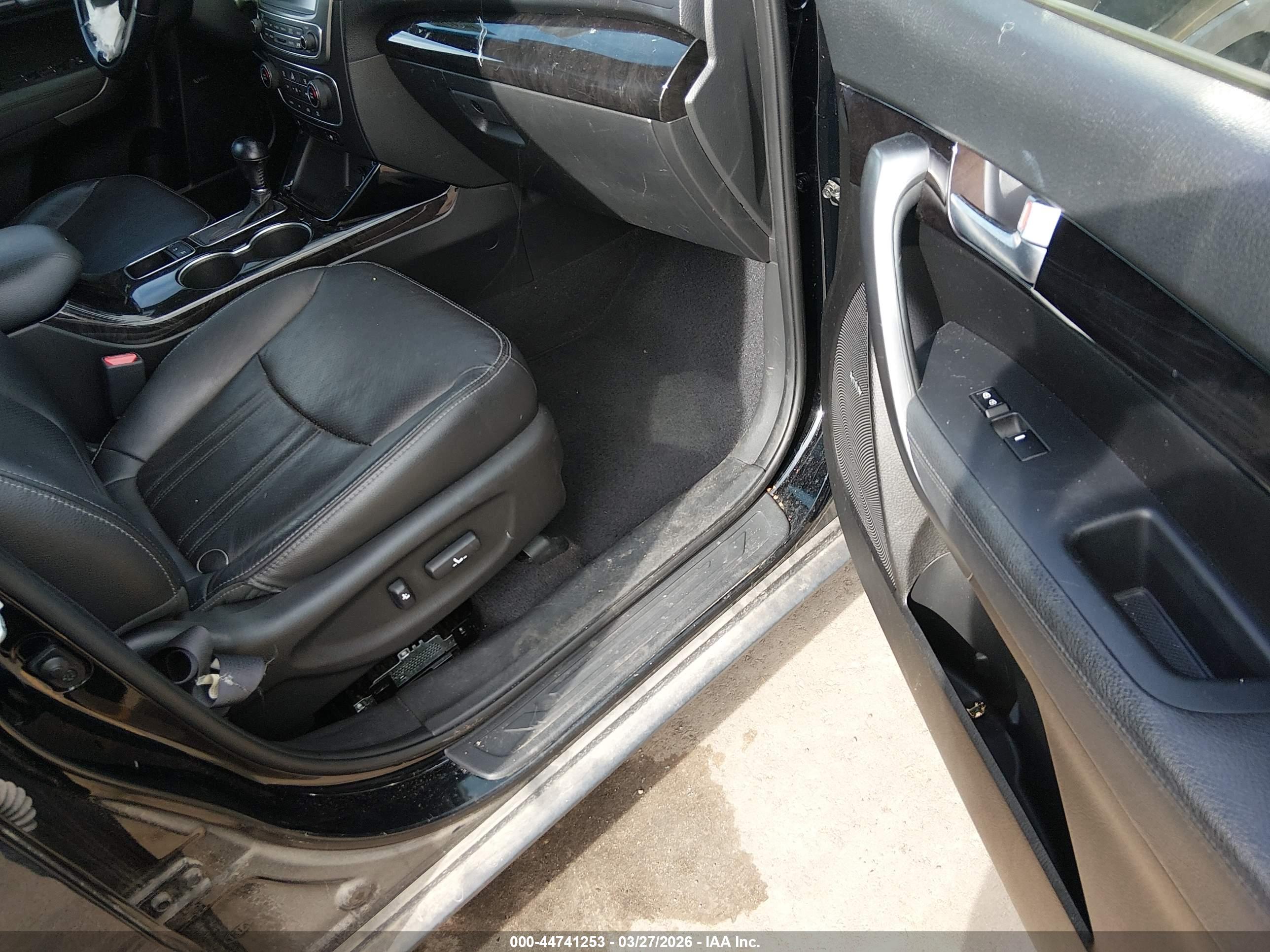 KIA SORENTO image 5