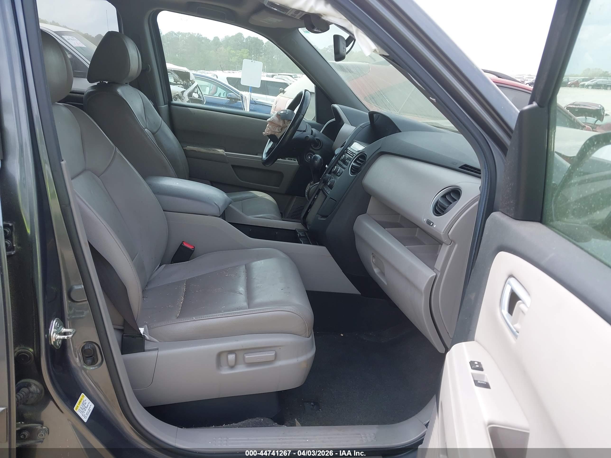 HONDA PILOT image 5