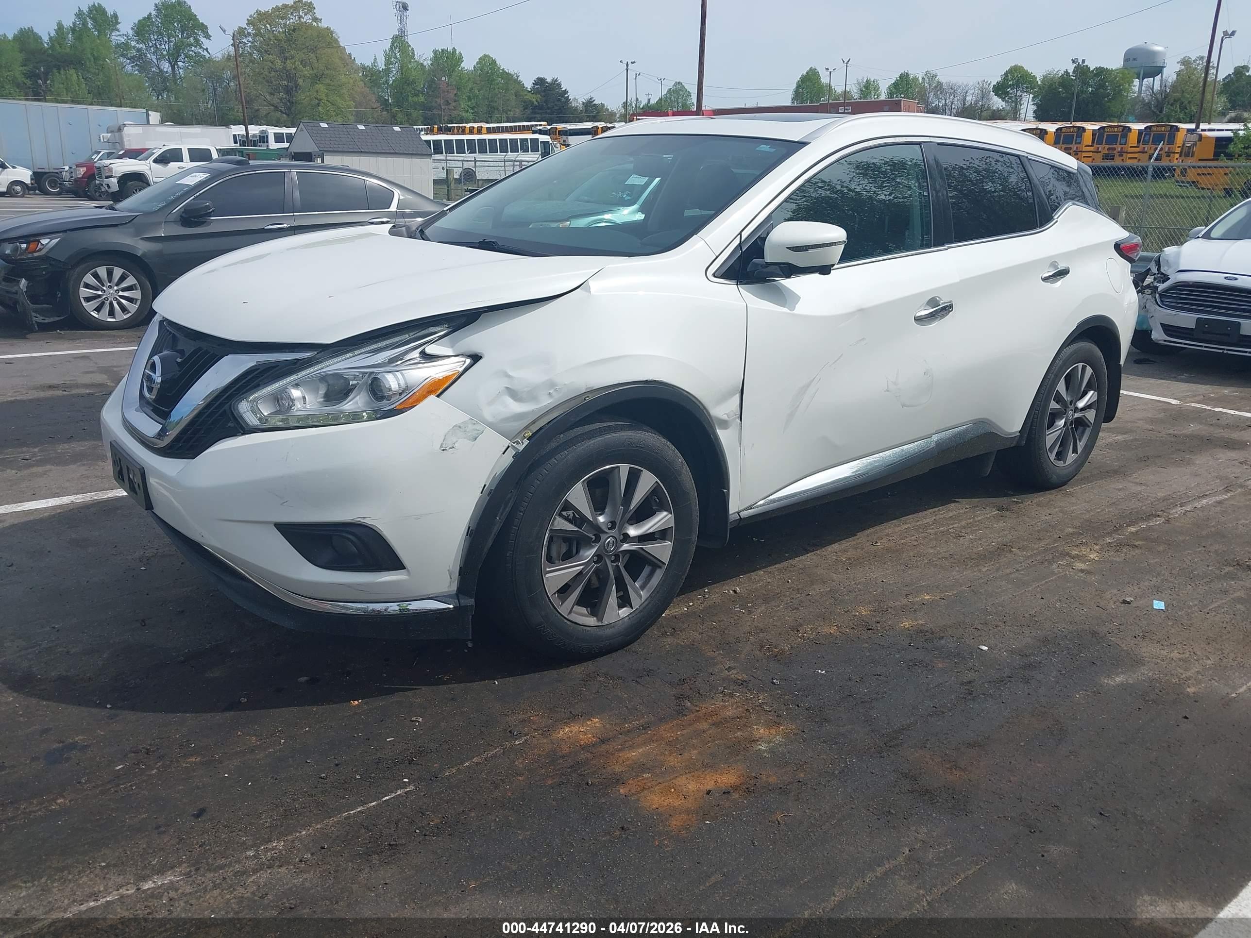 NISSAN MURANO image 2