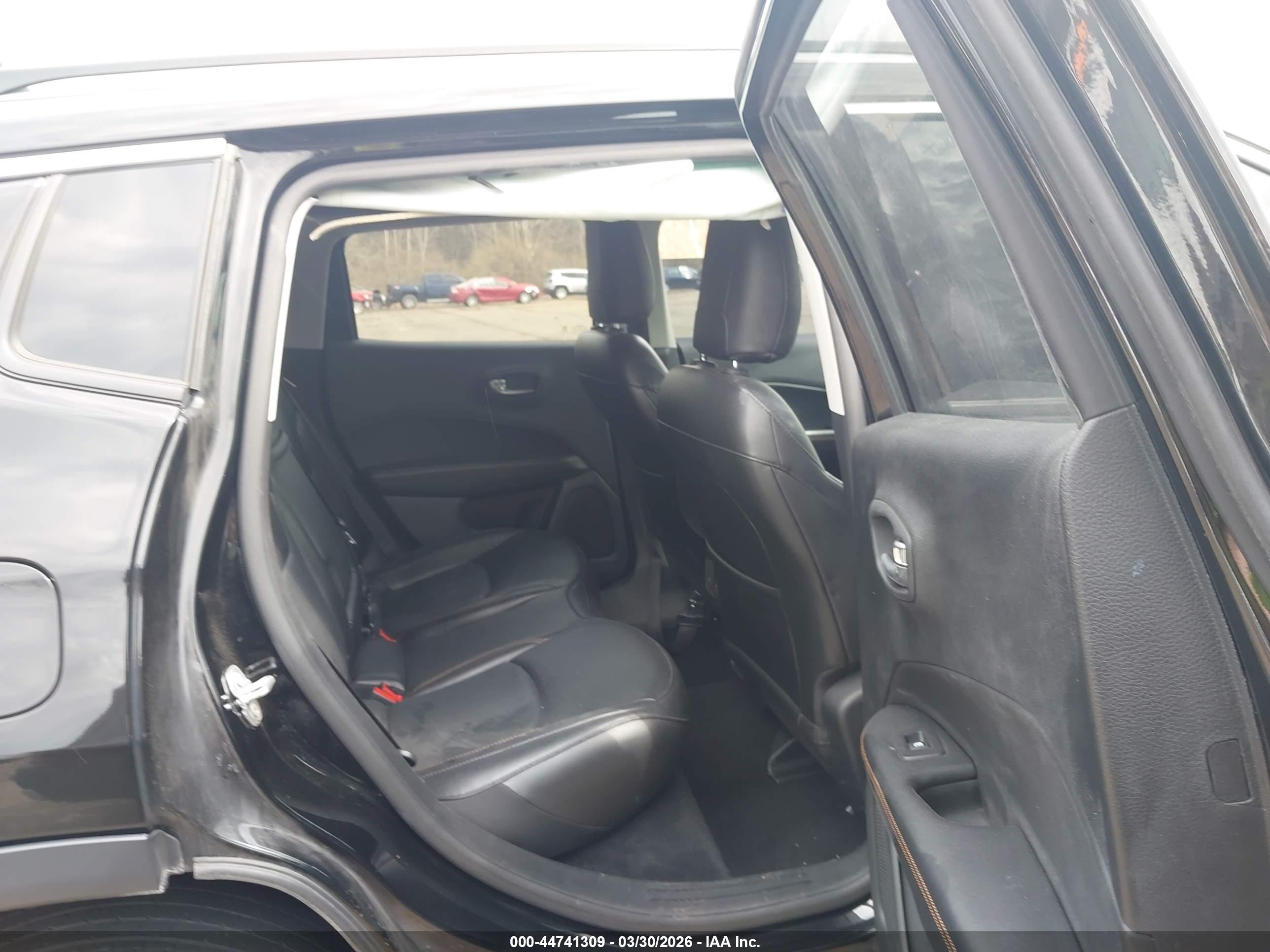 JEEP COMPASS image 8