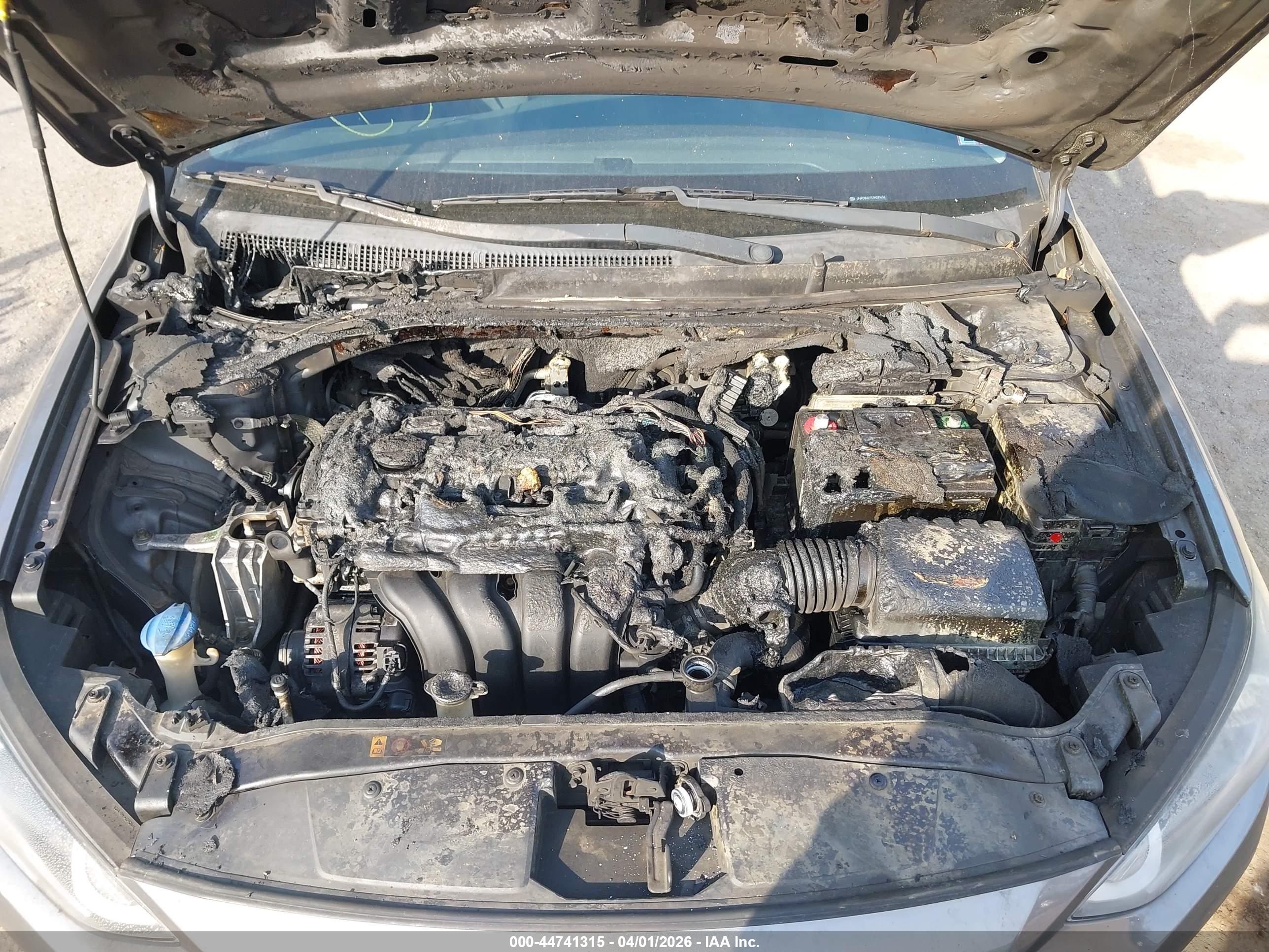 HYUNDAI ELANTRA image 6