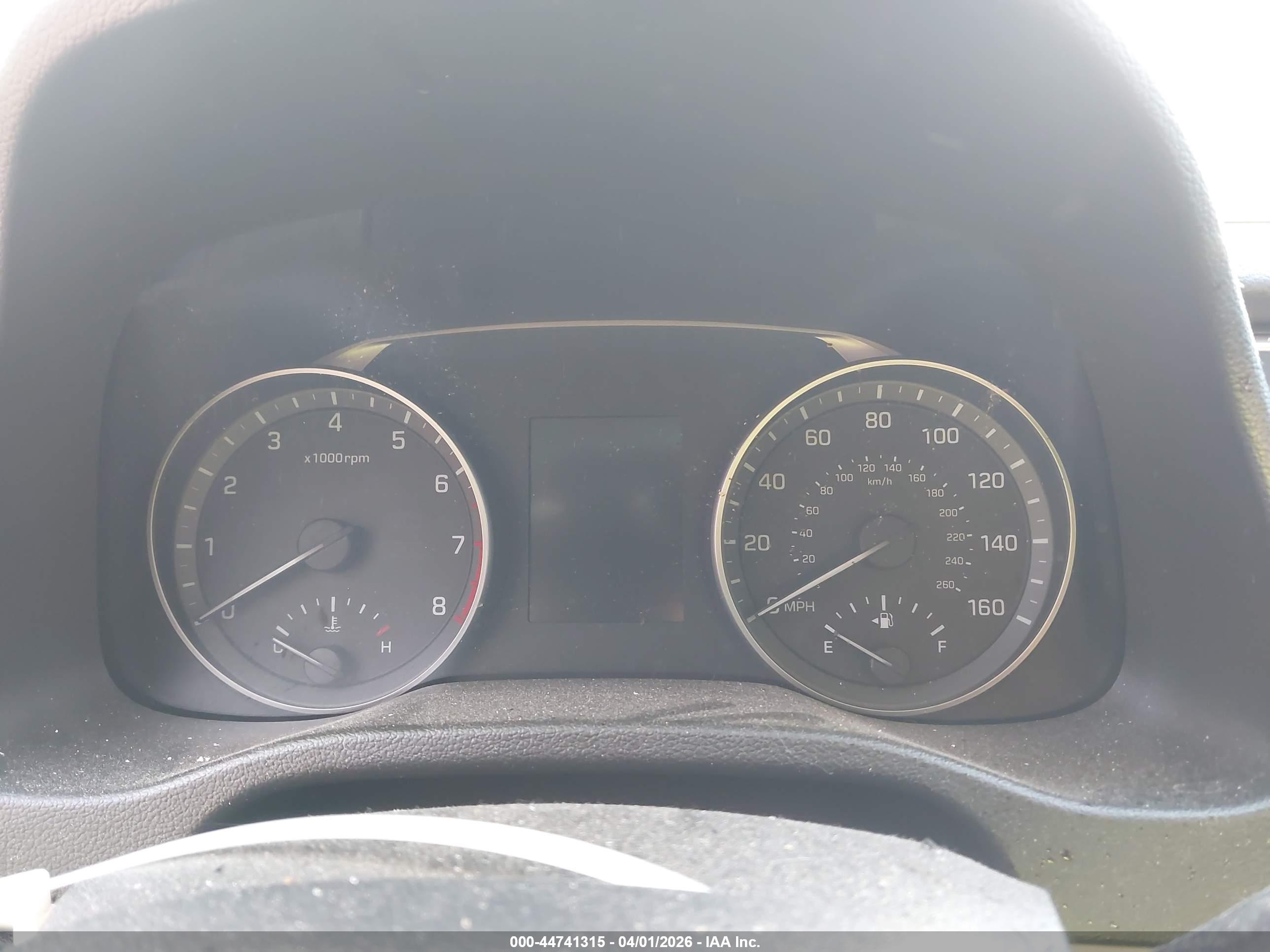 HYUNDAI ELANTRA image 7