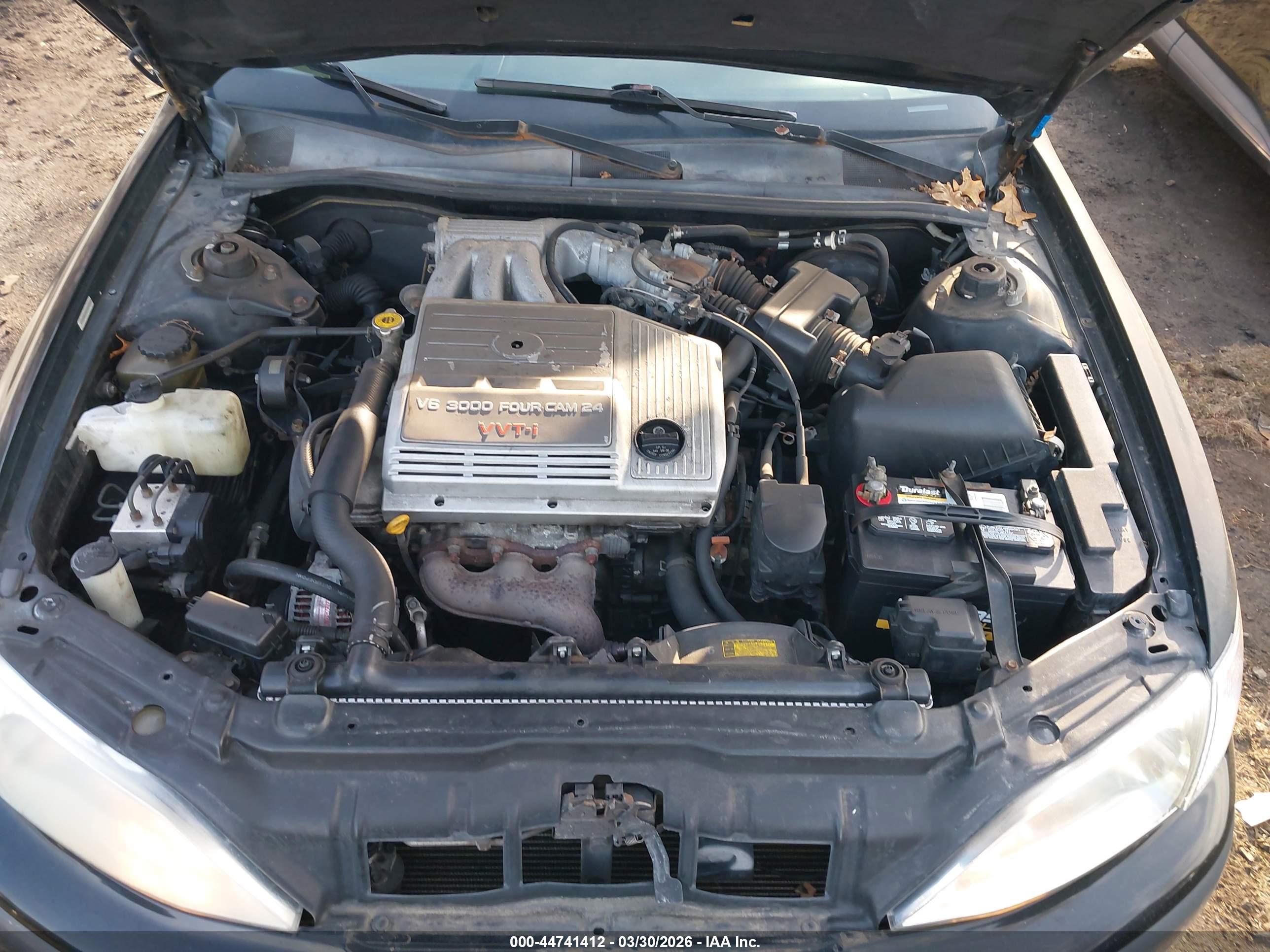 LEXUS ES image 10
