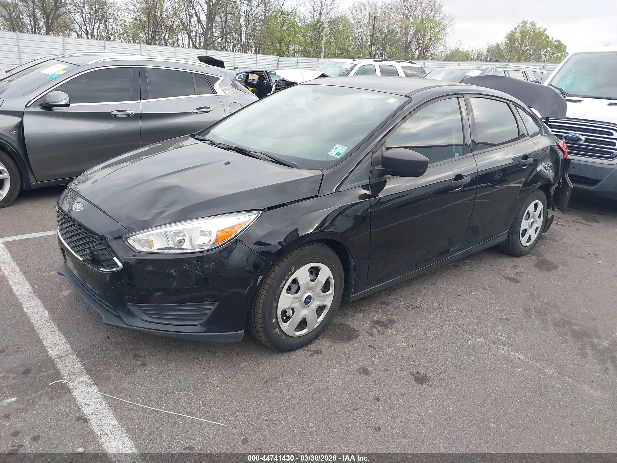 FORD FOCUS image 2