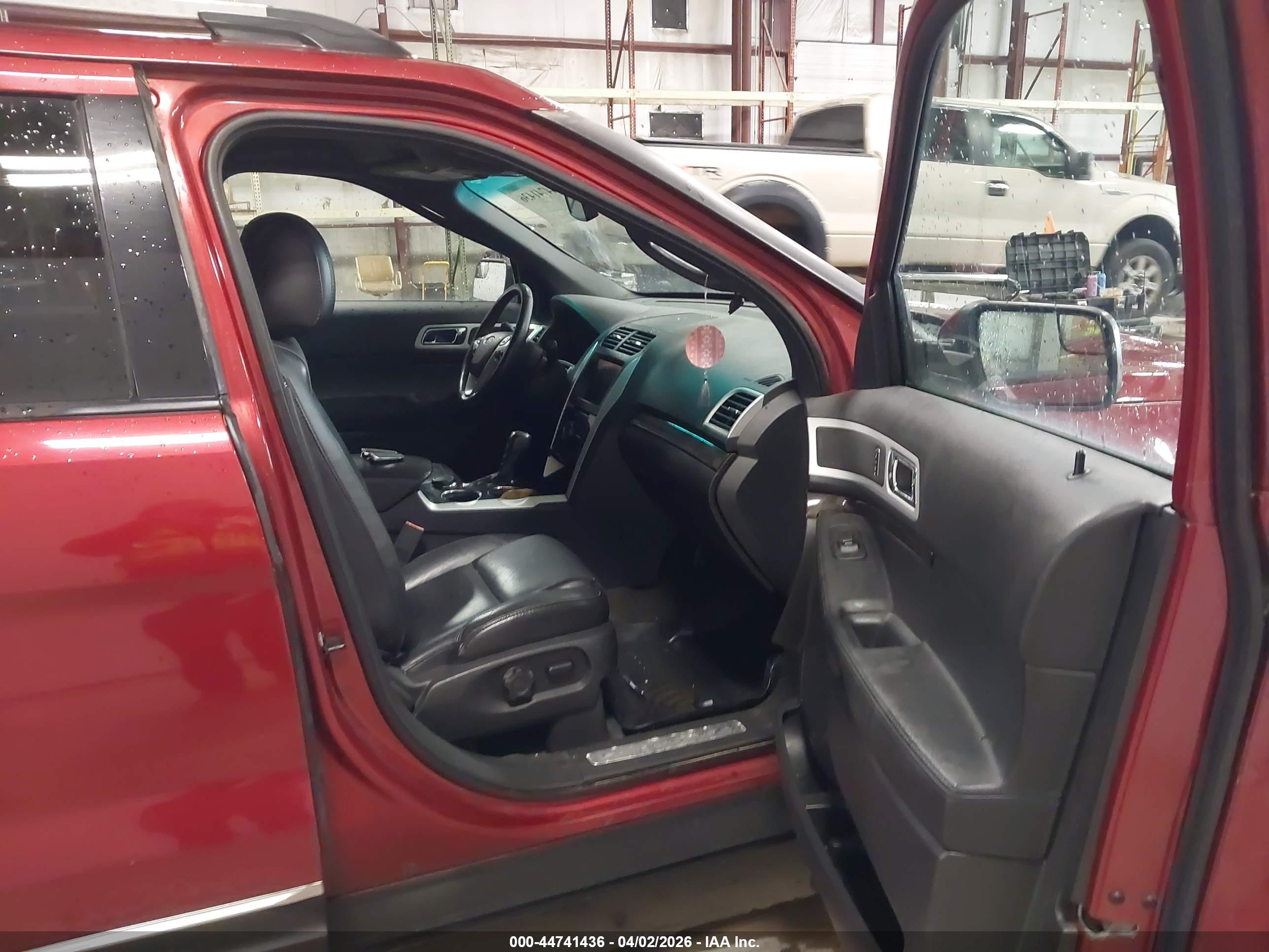 FORD EXPLORER image 5