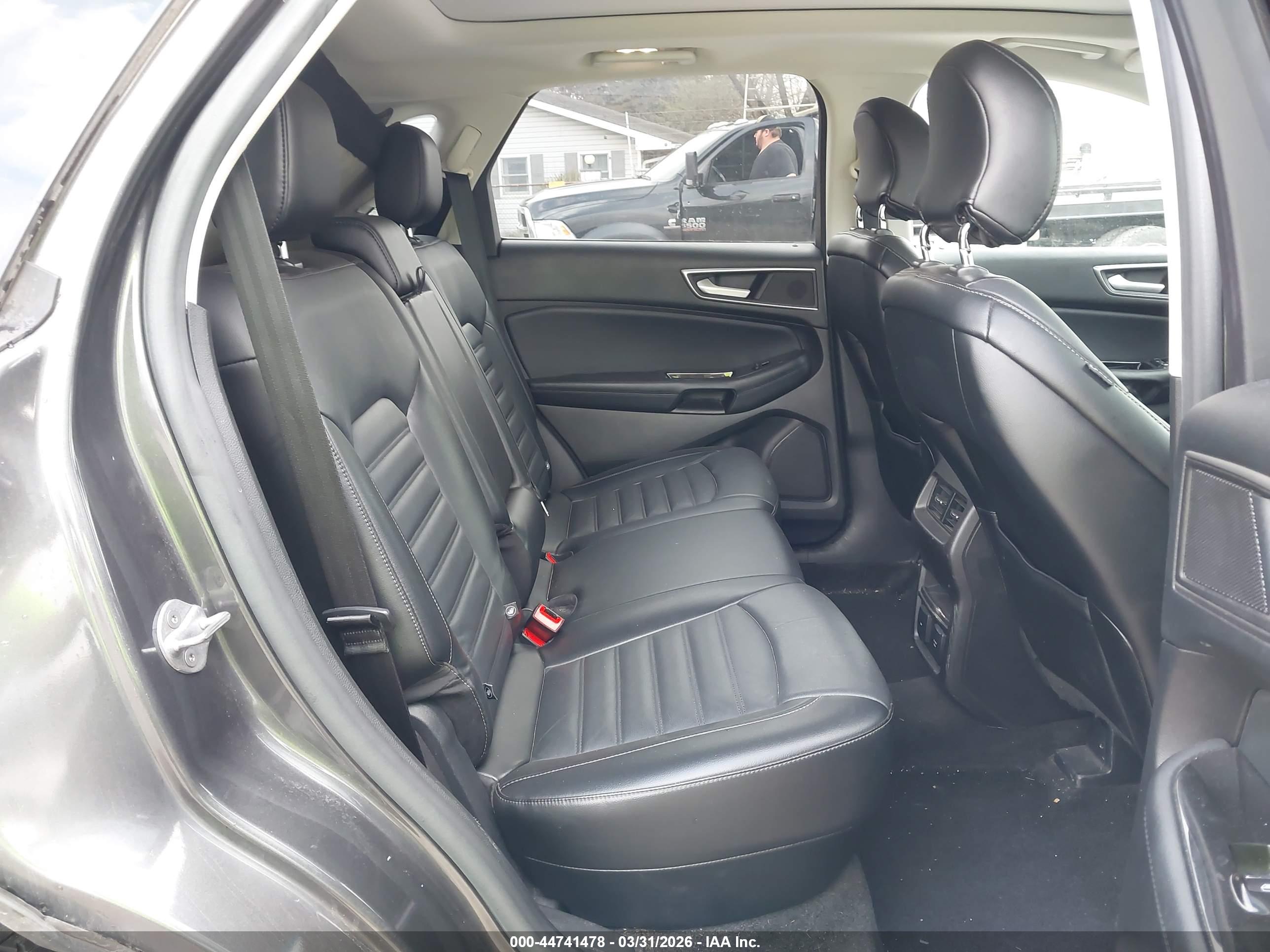 FORD EDGE image 8
