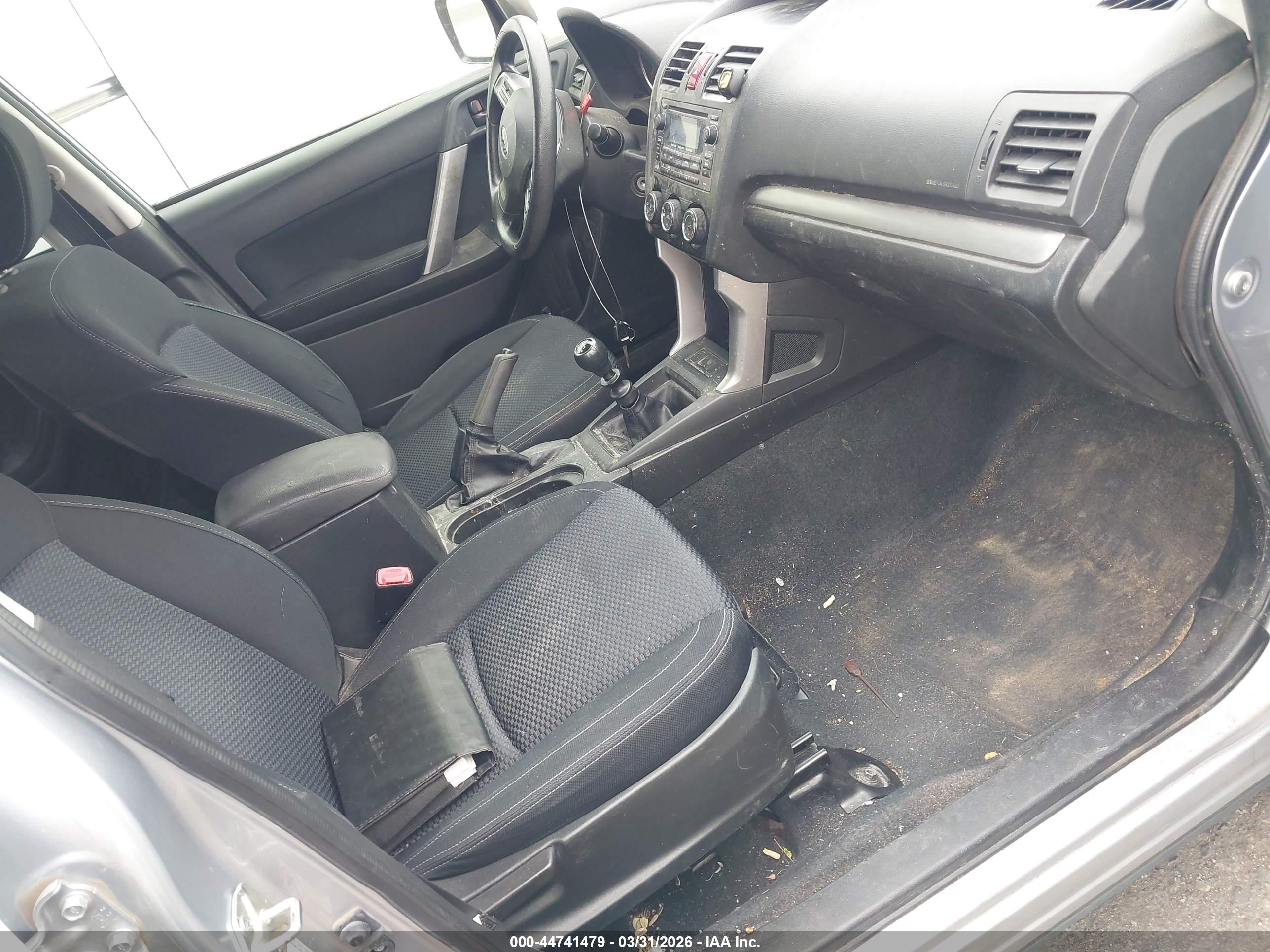 SUBARU FORESTER image 5