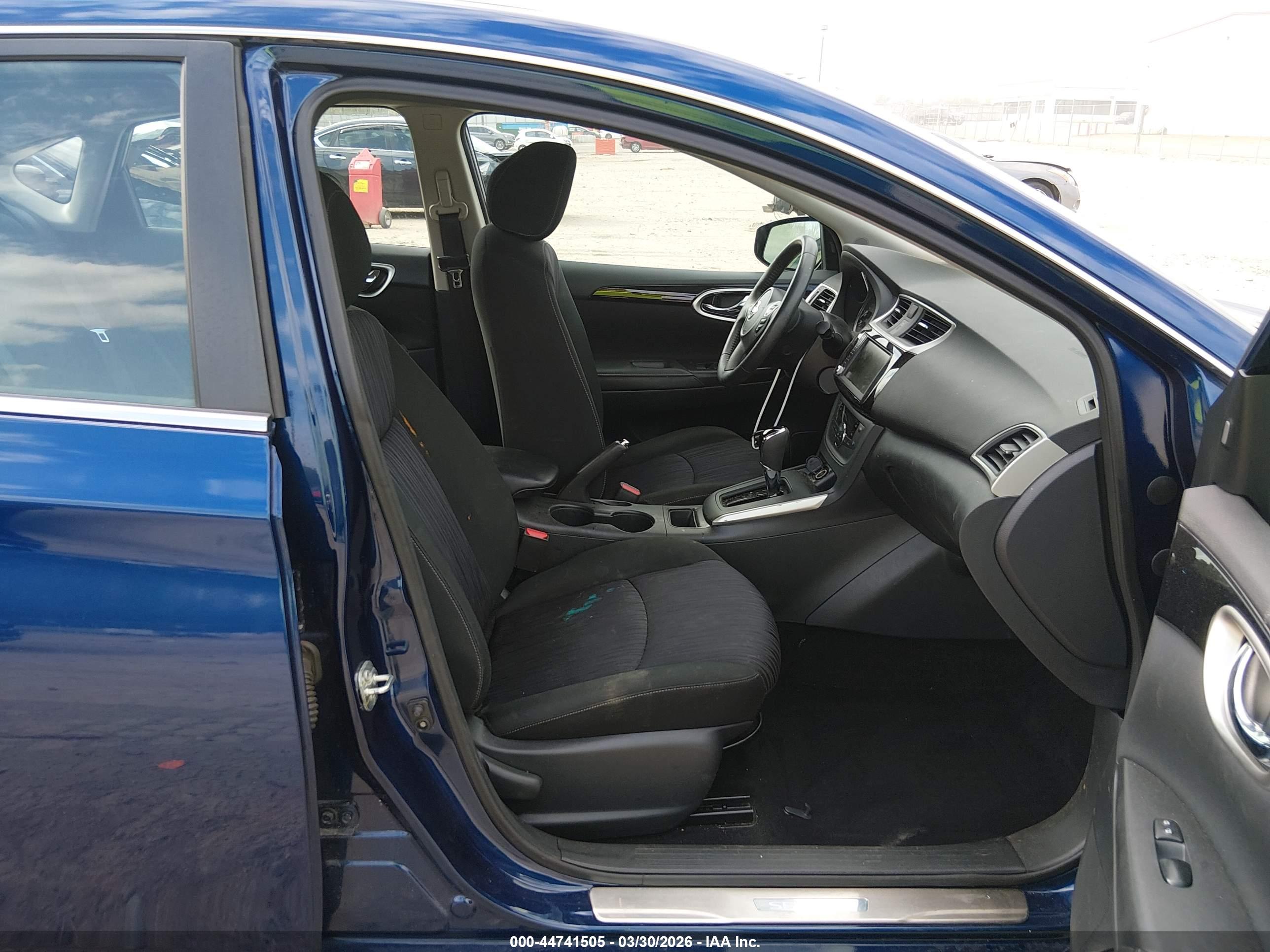 NISSAN SENTRA image 5