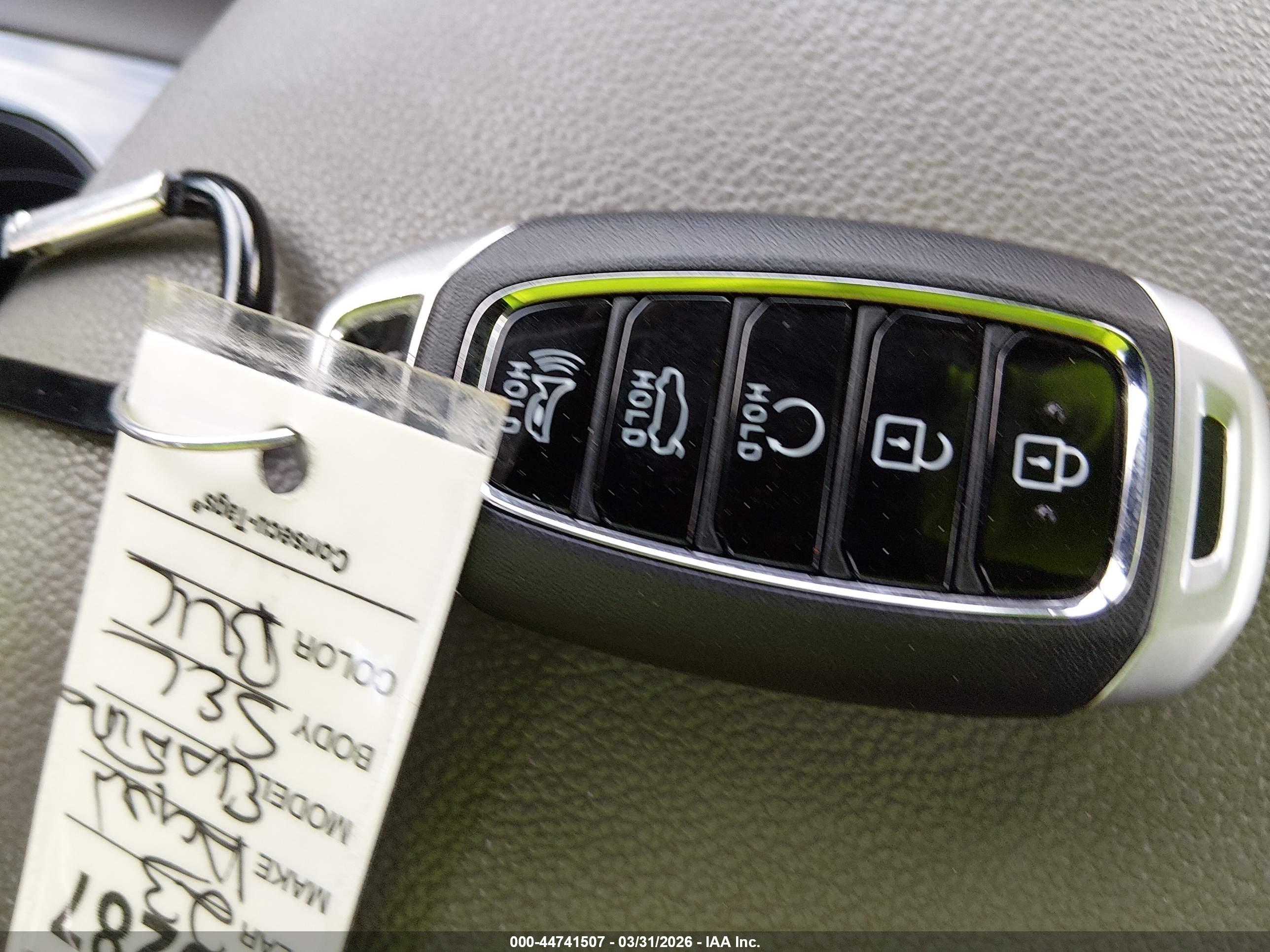 HYUNDAI ELANTRA image 11