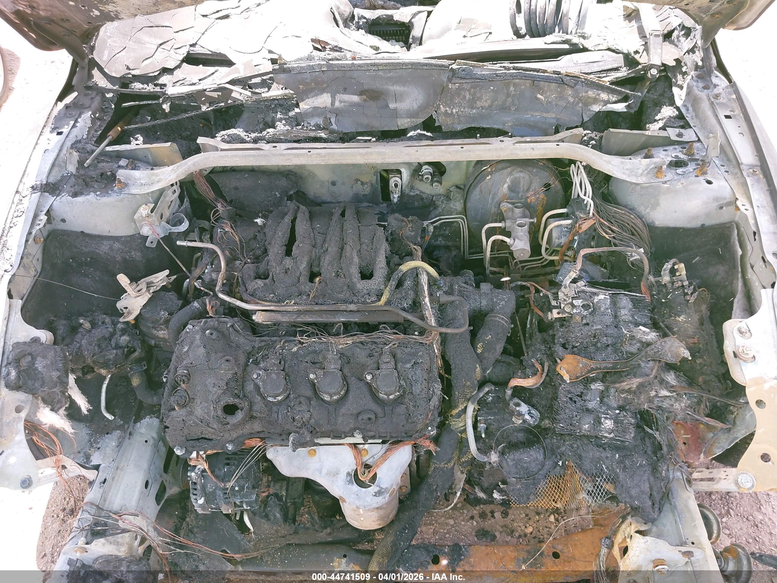 FORD TAURUS image 10