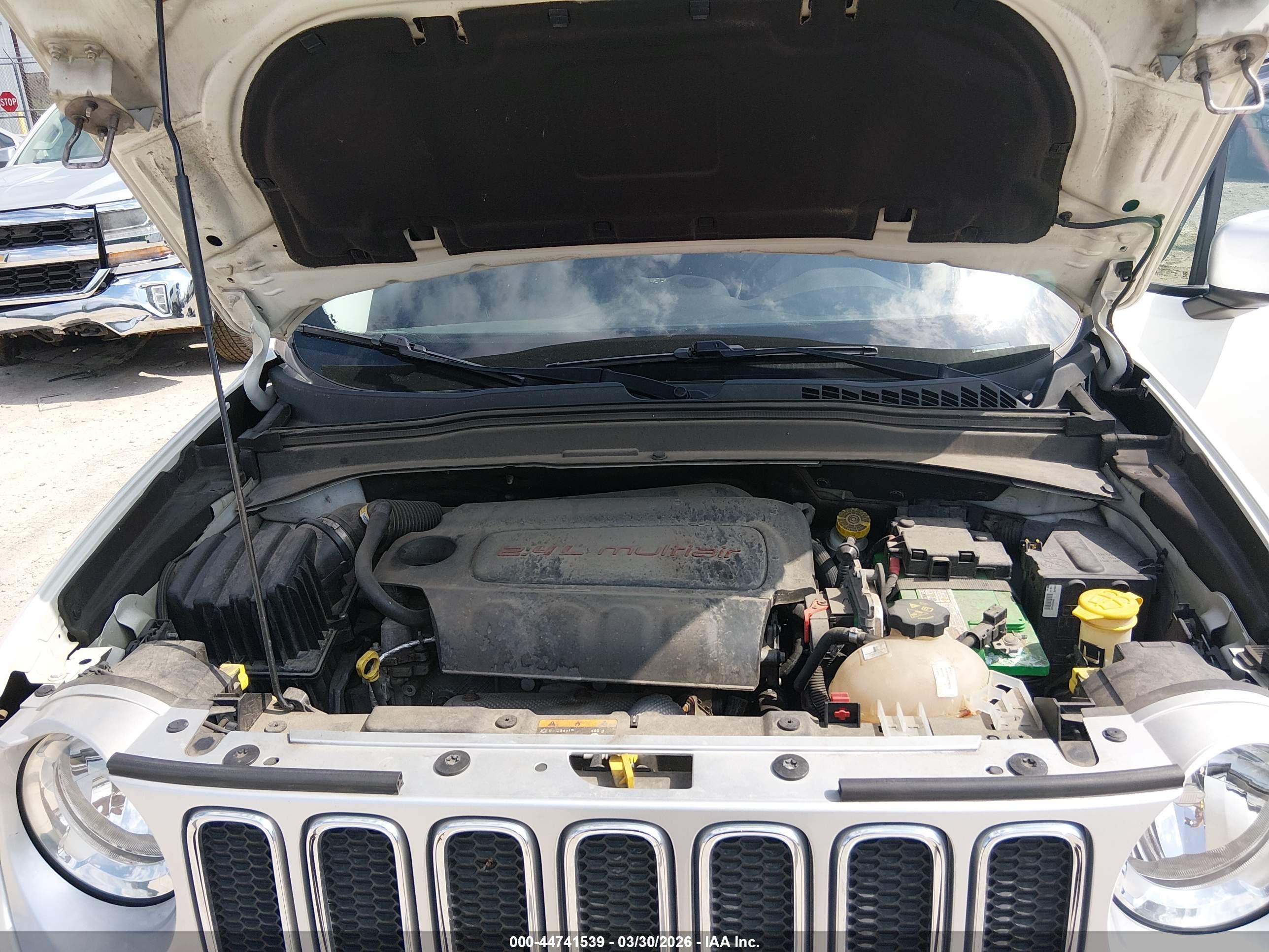JEEP RENEGADE image 10