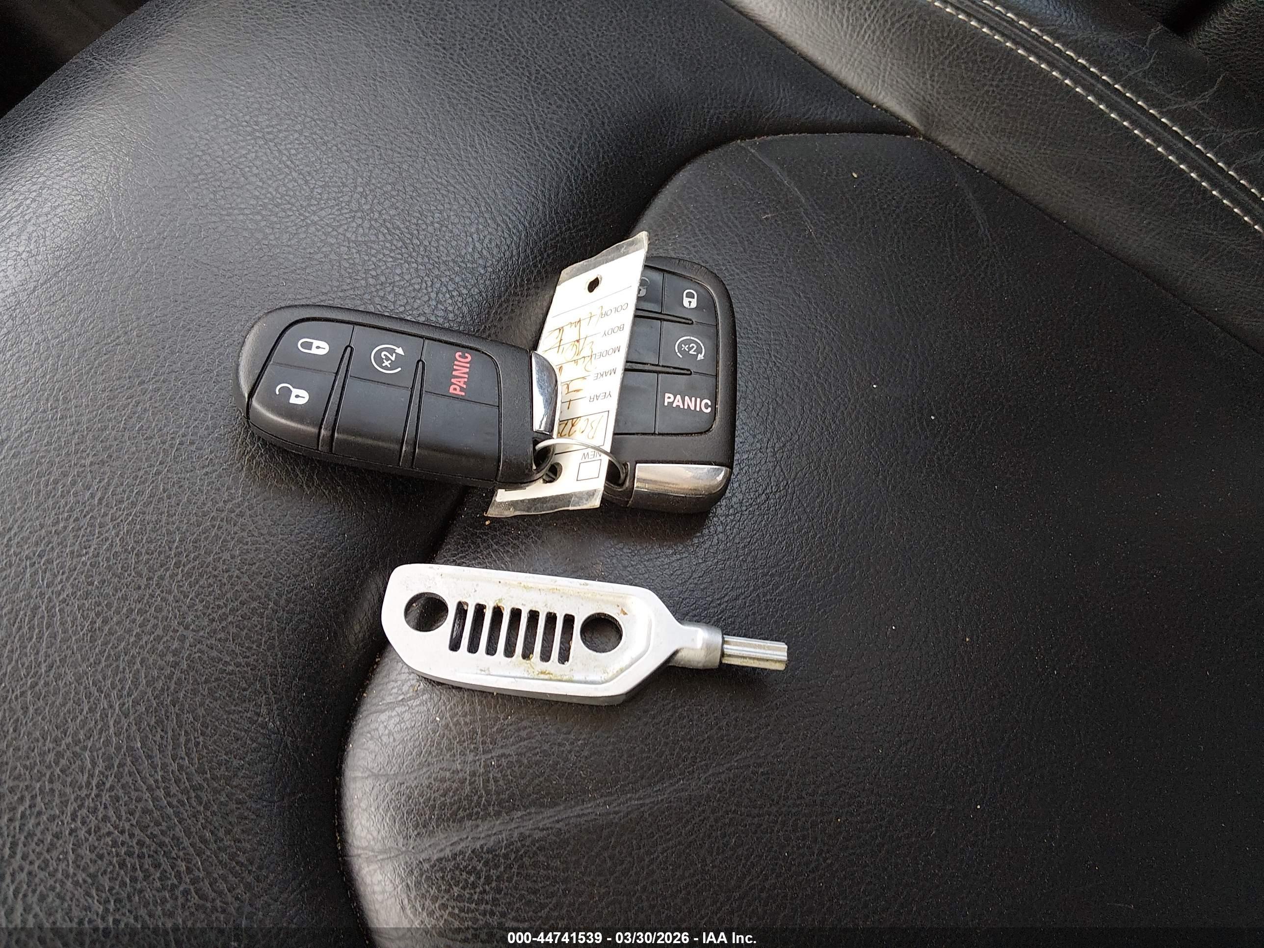 JEEP RENEGADE image 11