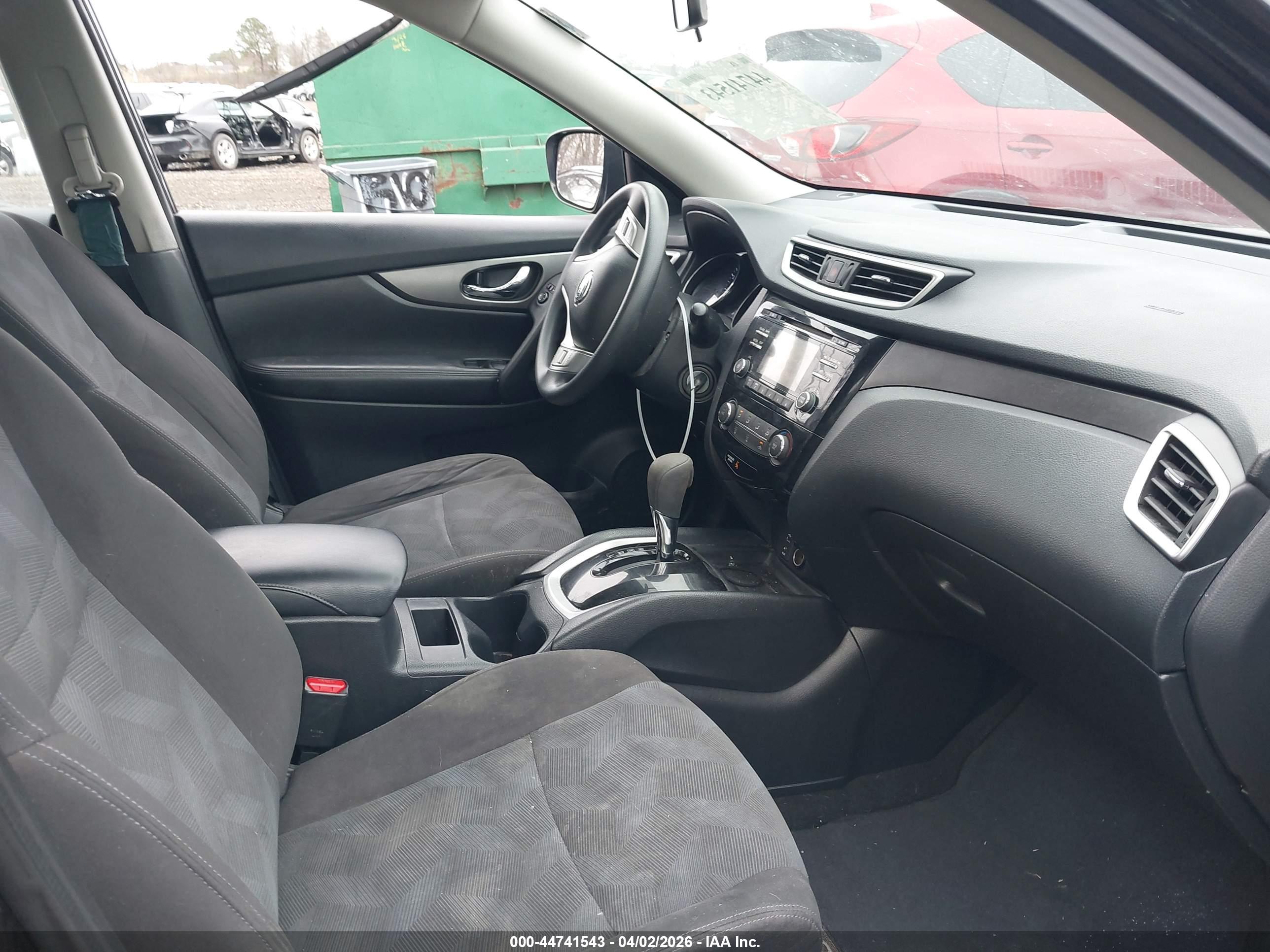 NISSAN ROGUE image 5