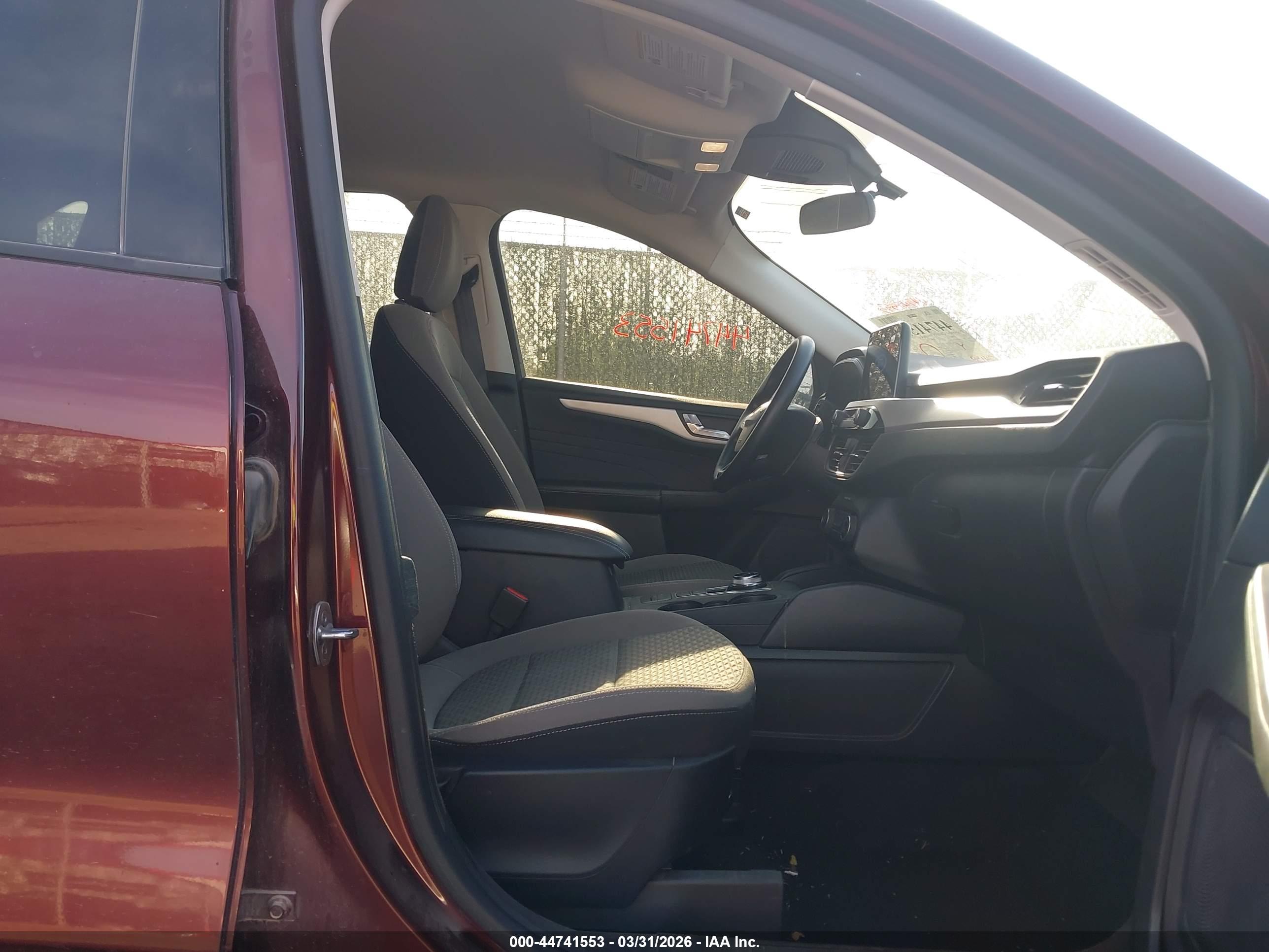 FORD ESCAPE image 5